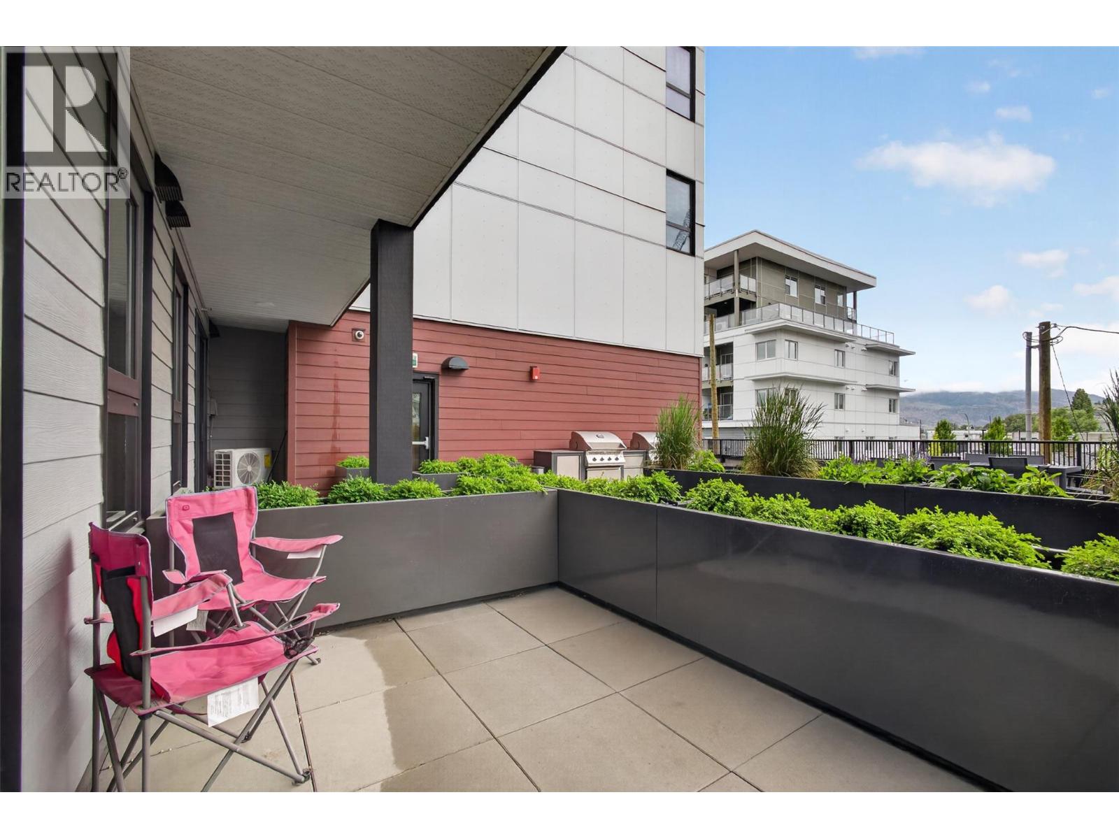 620 Coronation Avenue Unit# 211