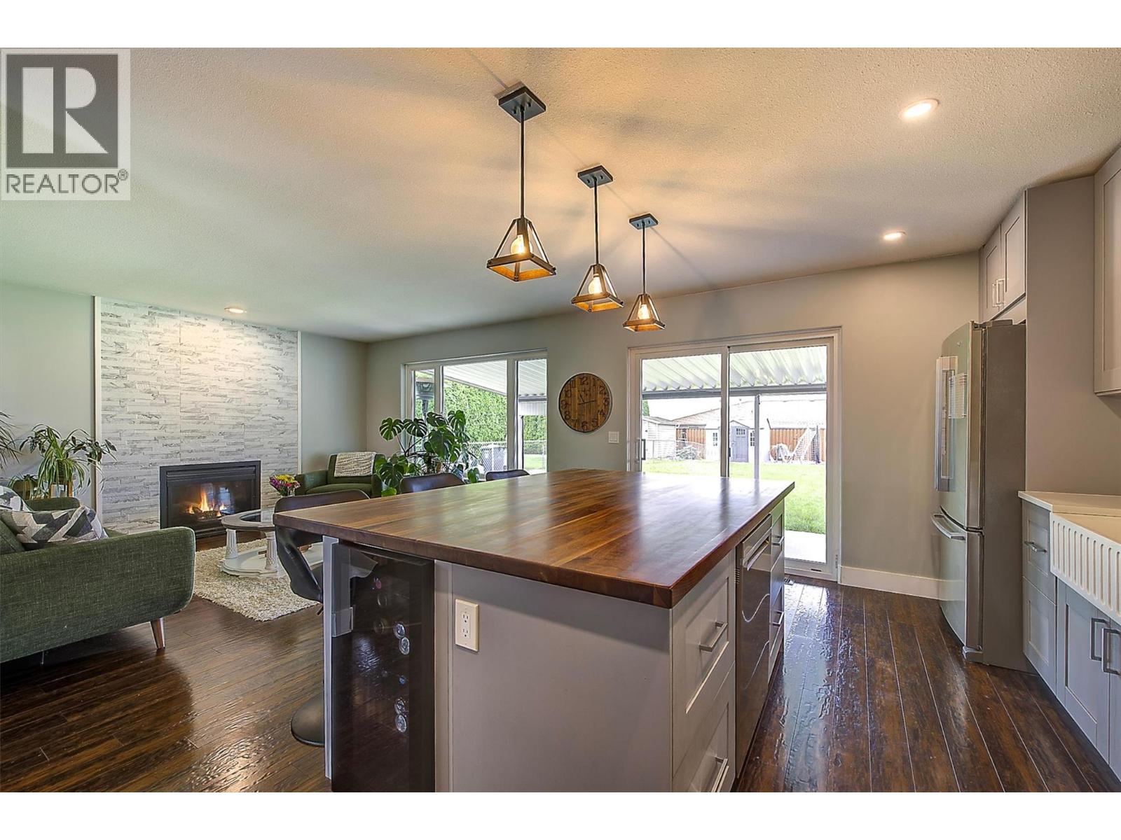 1726 Hayashi Road