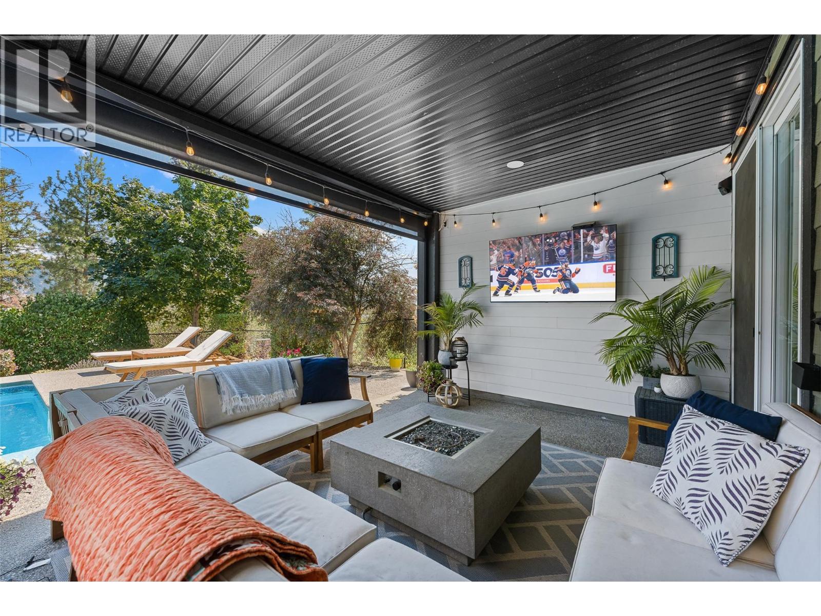 13157 Shoreline Drive