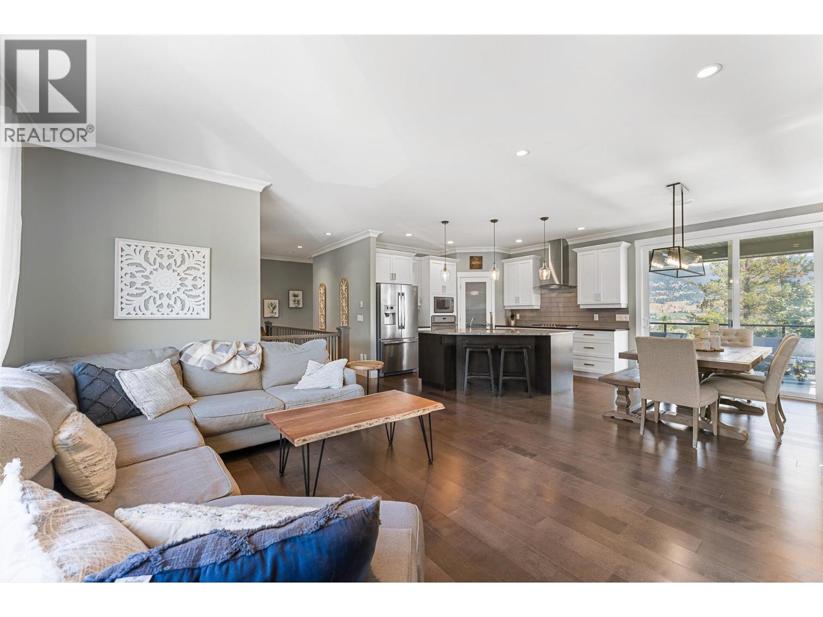 13157 Shoreline Drive