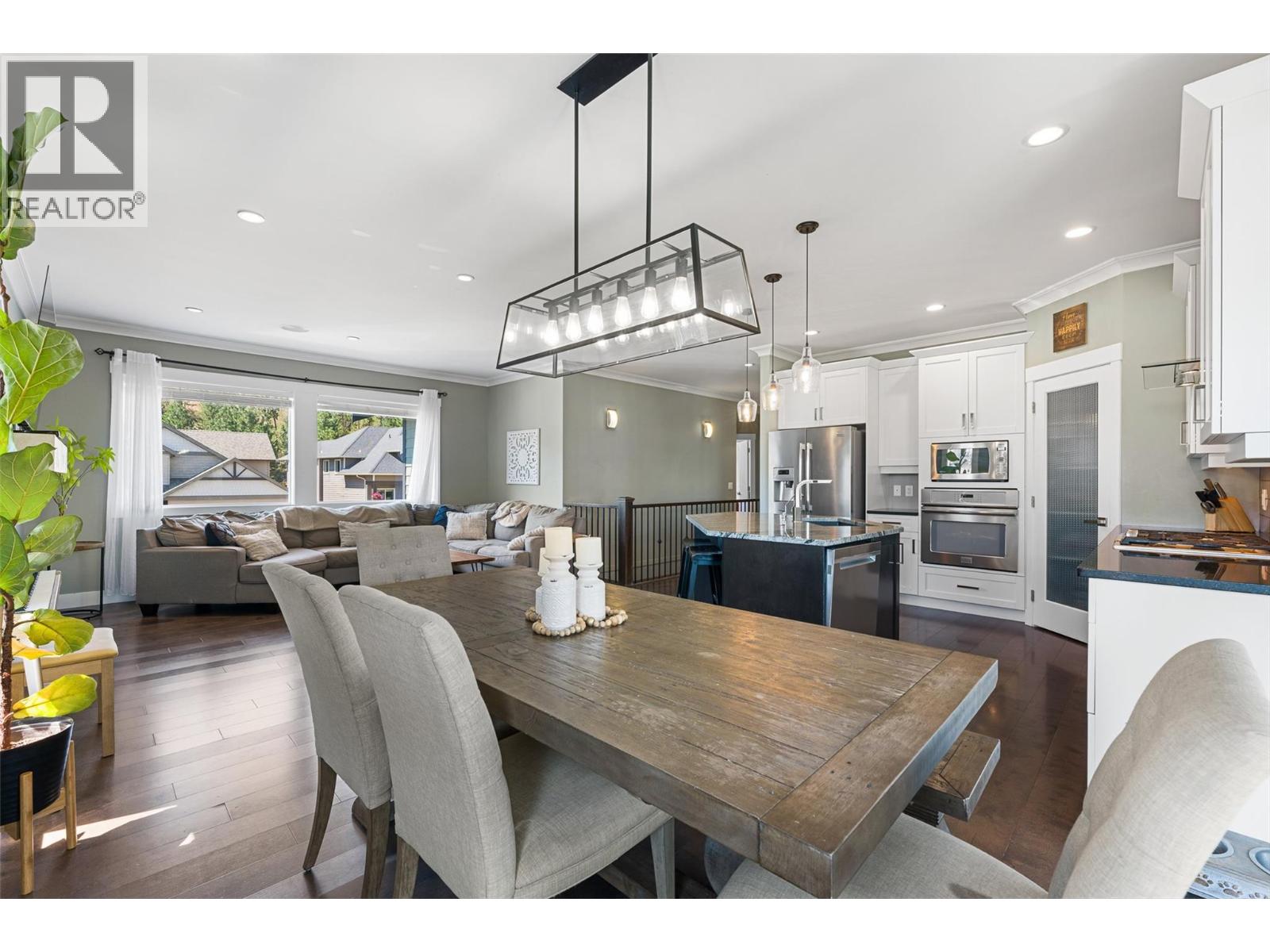 13157 Shoreline Drive