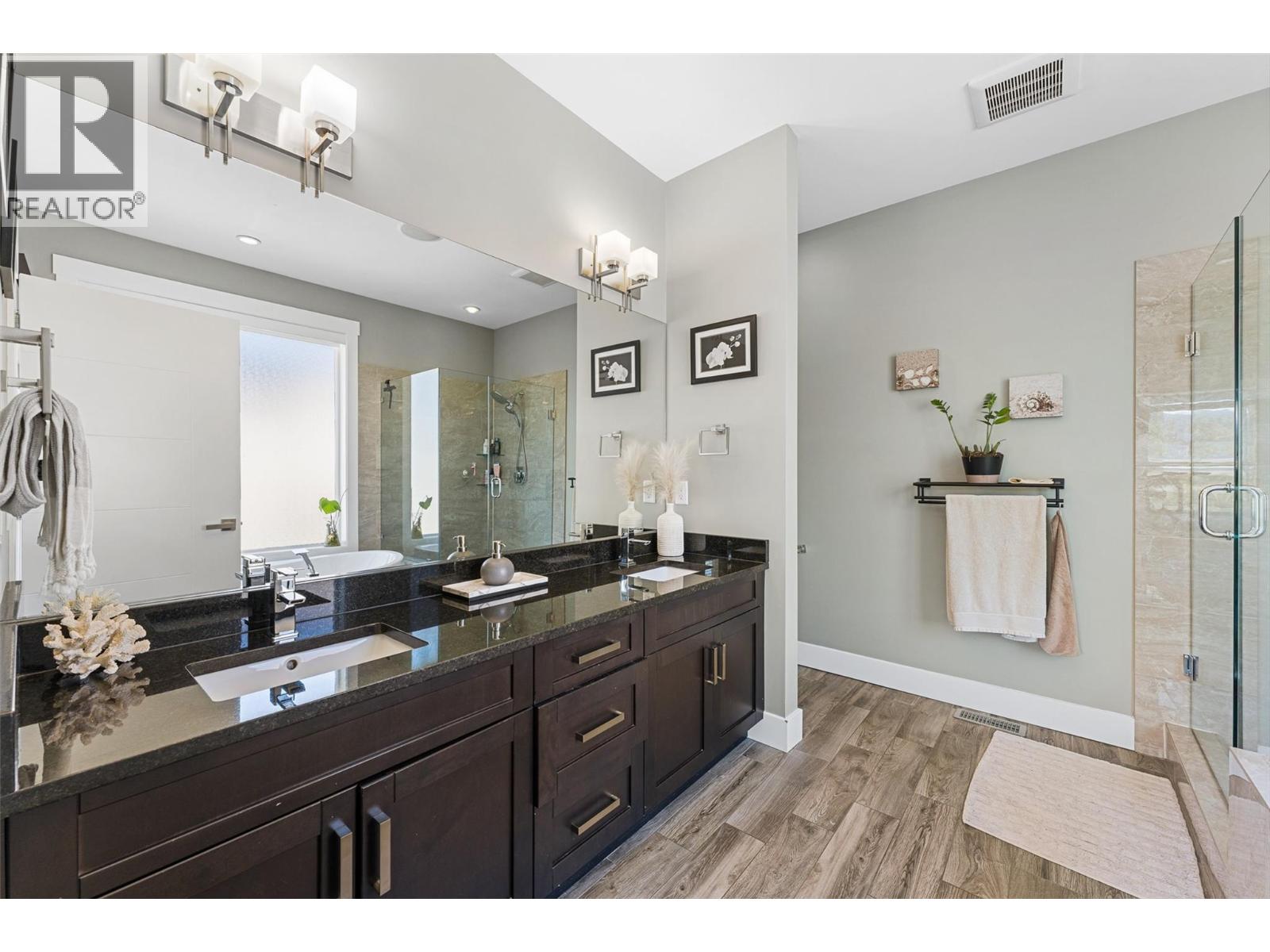 13157 Shoreline Drive