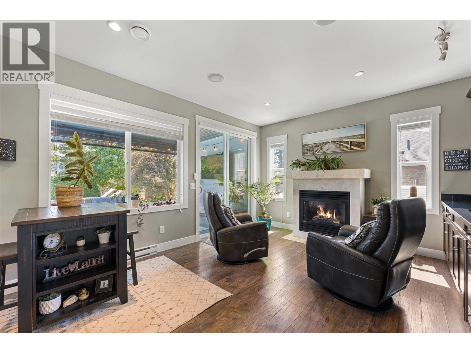13157 Shoreline Drive