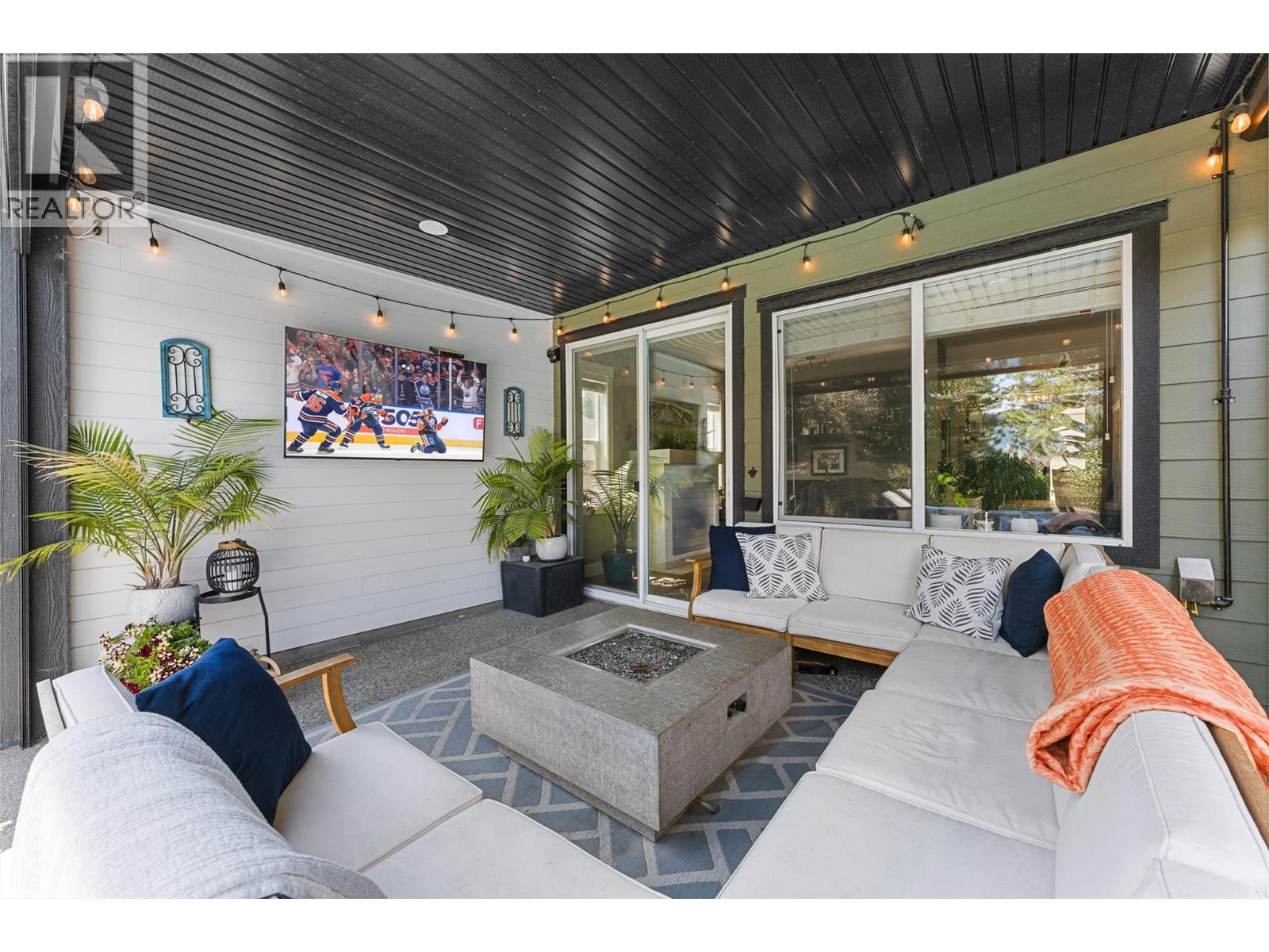 13157 Shoreline Drive