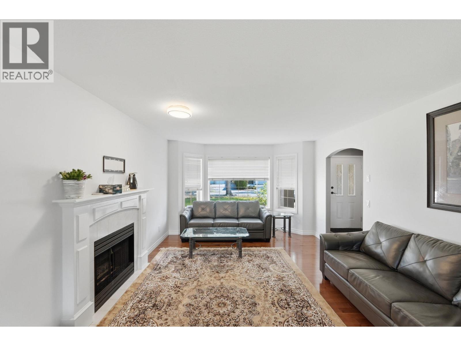 348 Phipps Crescent