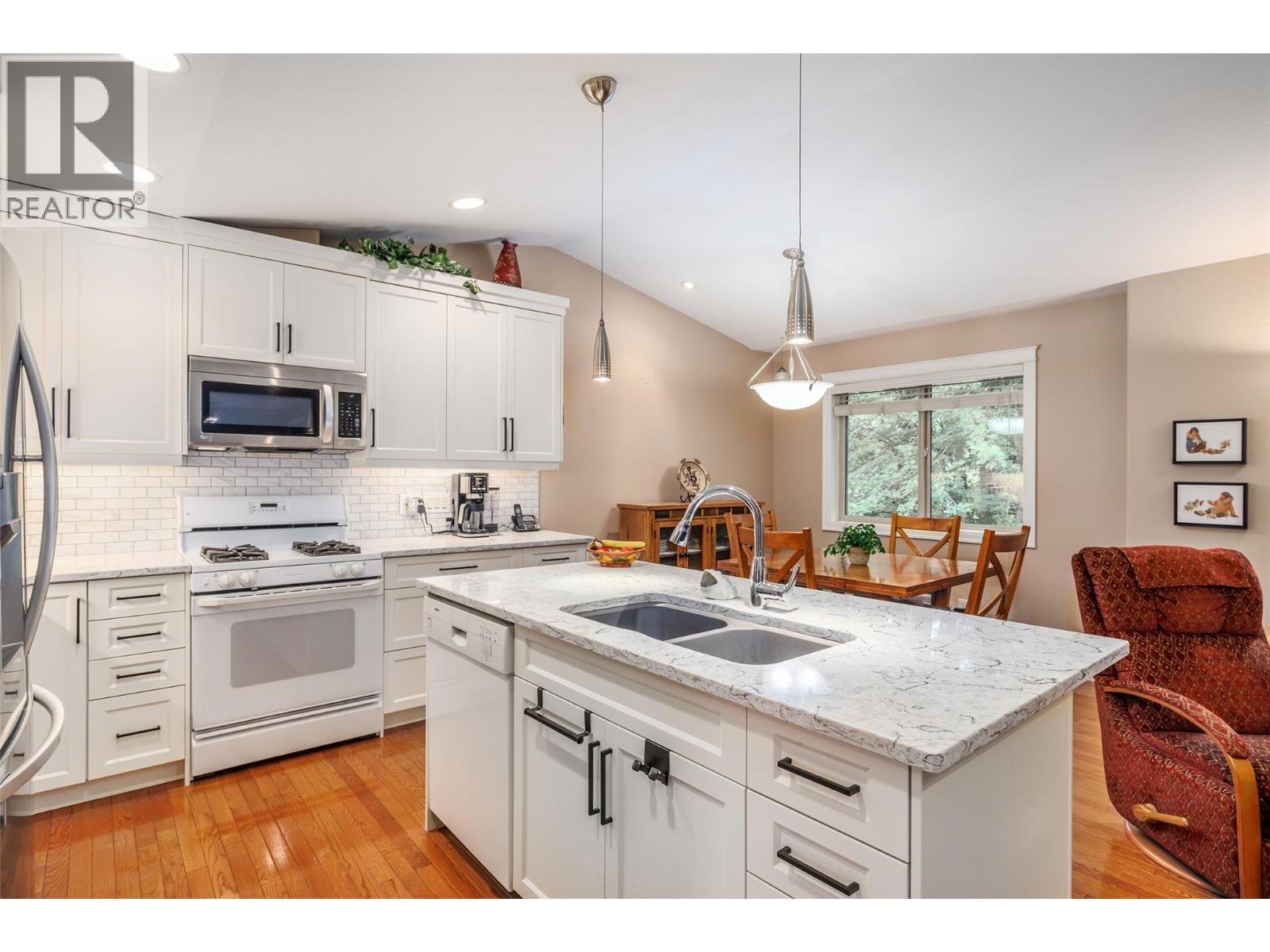 245 SNOWSELL Street Unit# 119