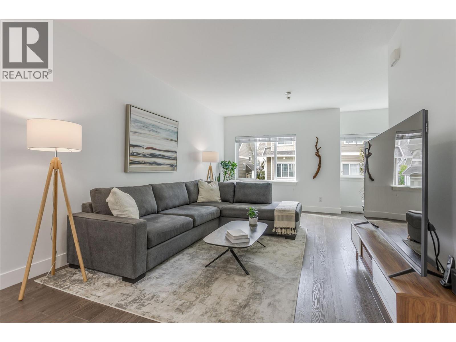 600 Sherwood Road Unit# 51