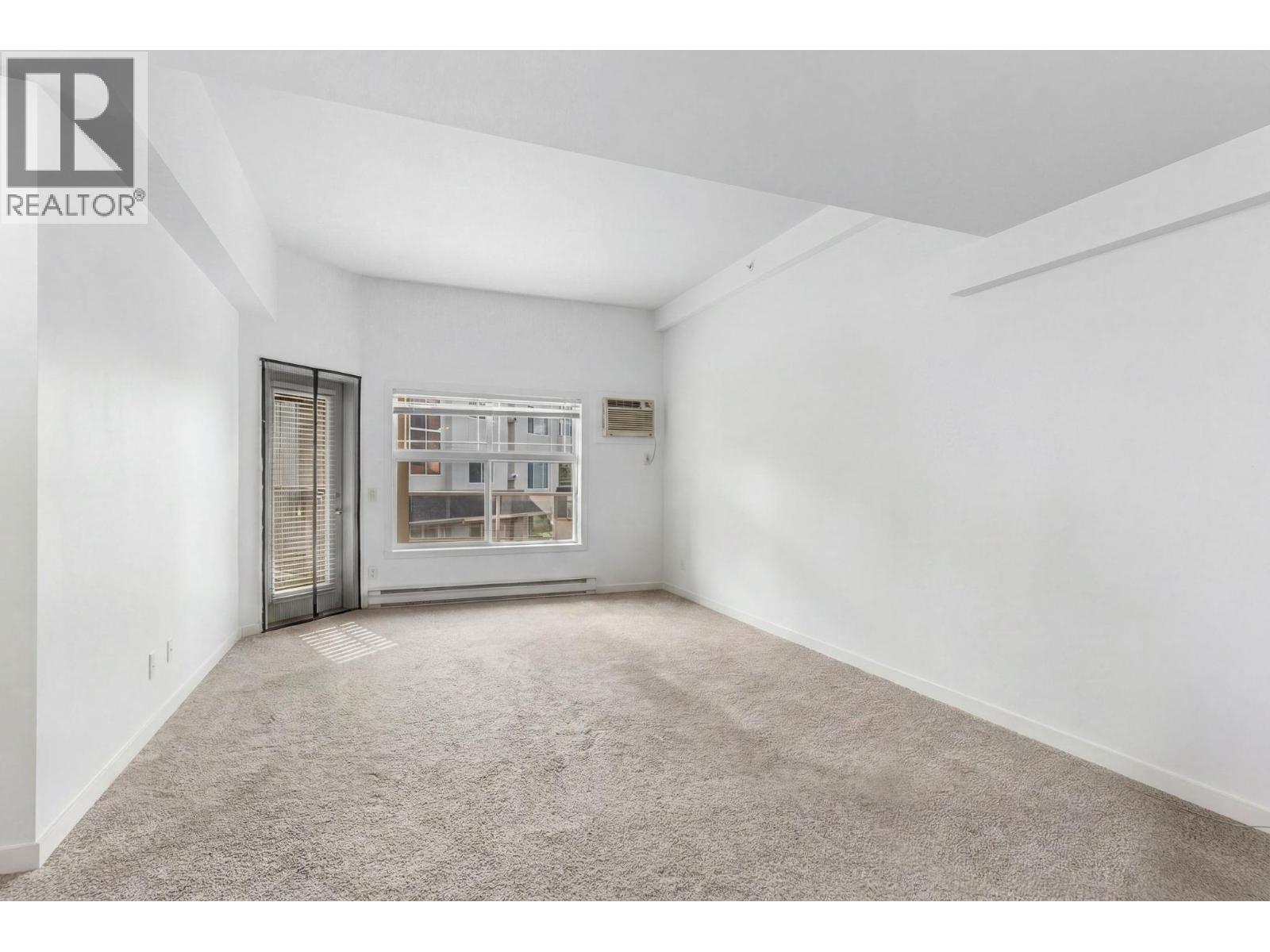 515 Houghton Road Unit# 311