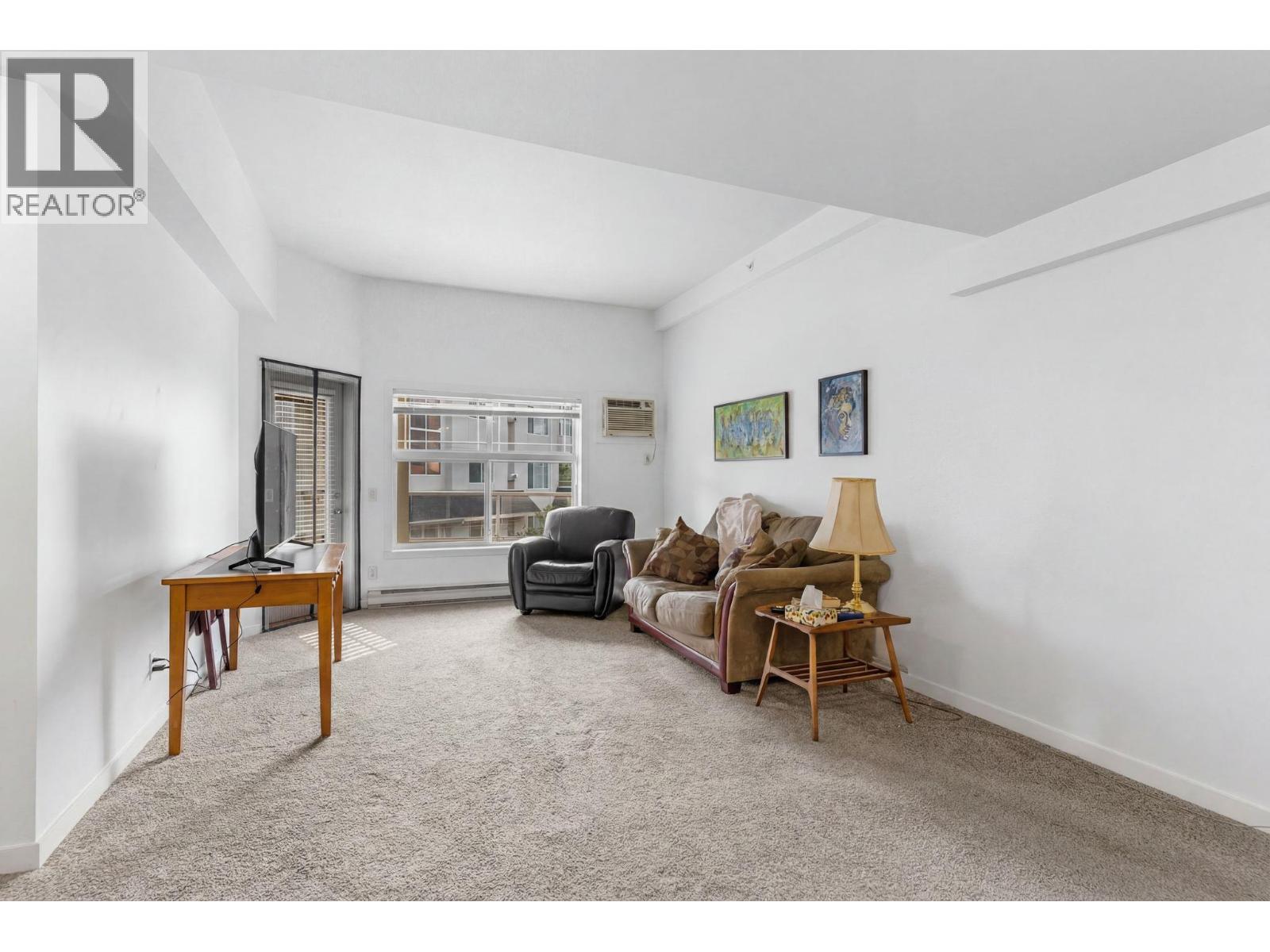 515 Houghton Road Unit# 311