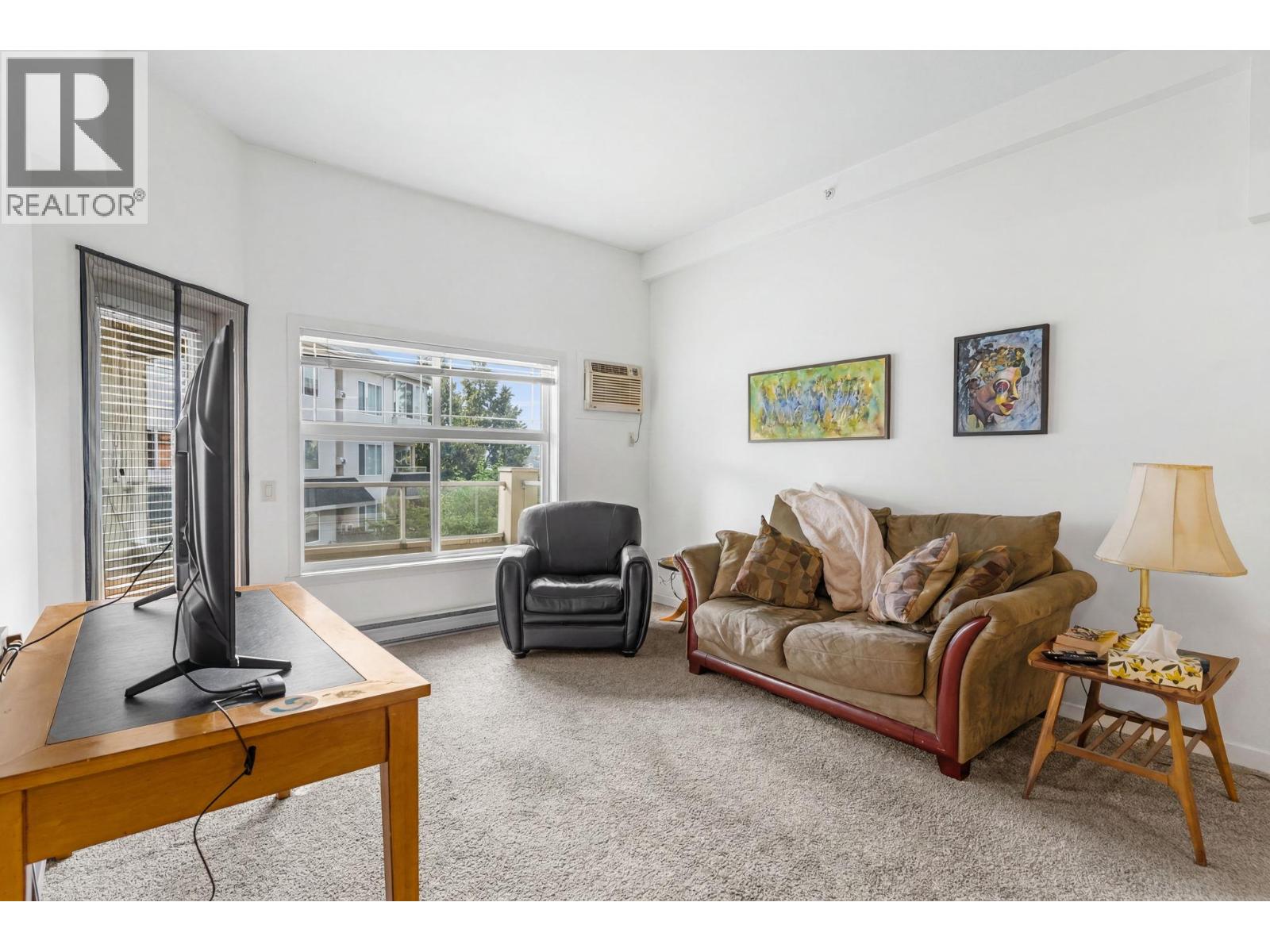 515 Houghton Road Unit# 311