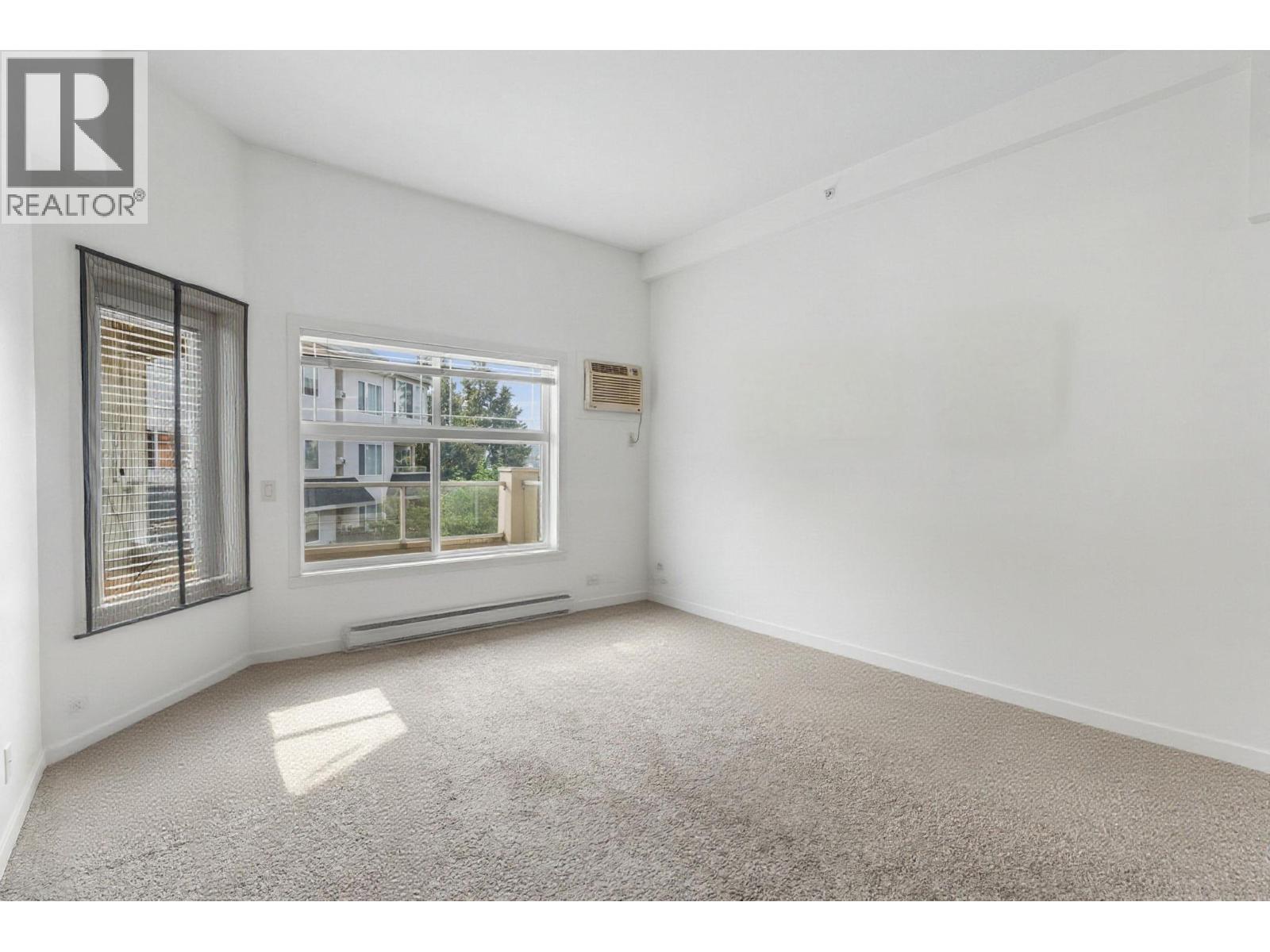 515 Houghton Road Unit# 311