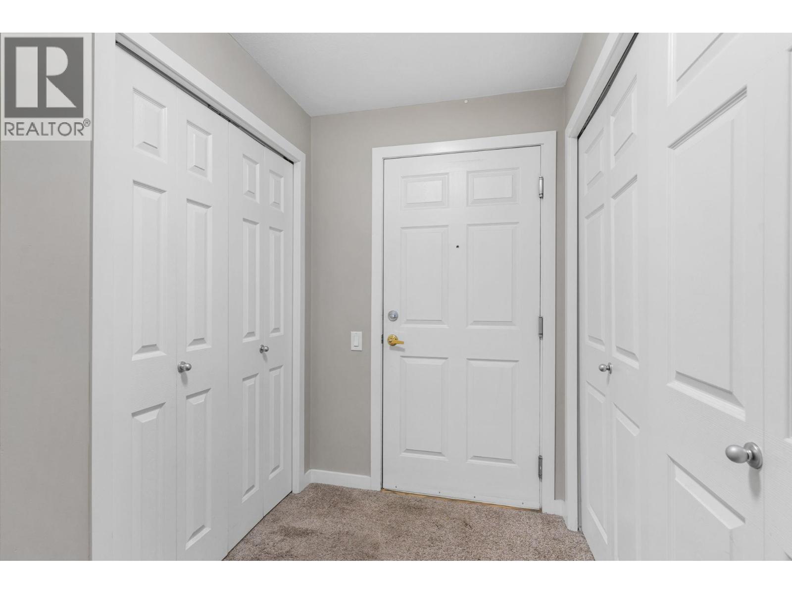 515 Houghton Road Unit# 311