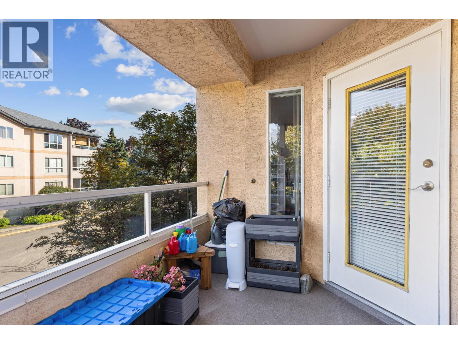 727 Houghton Road Unit# 212