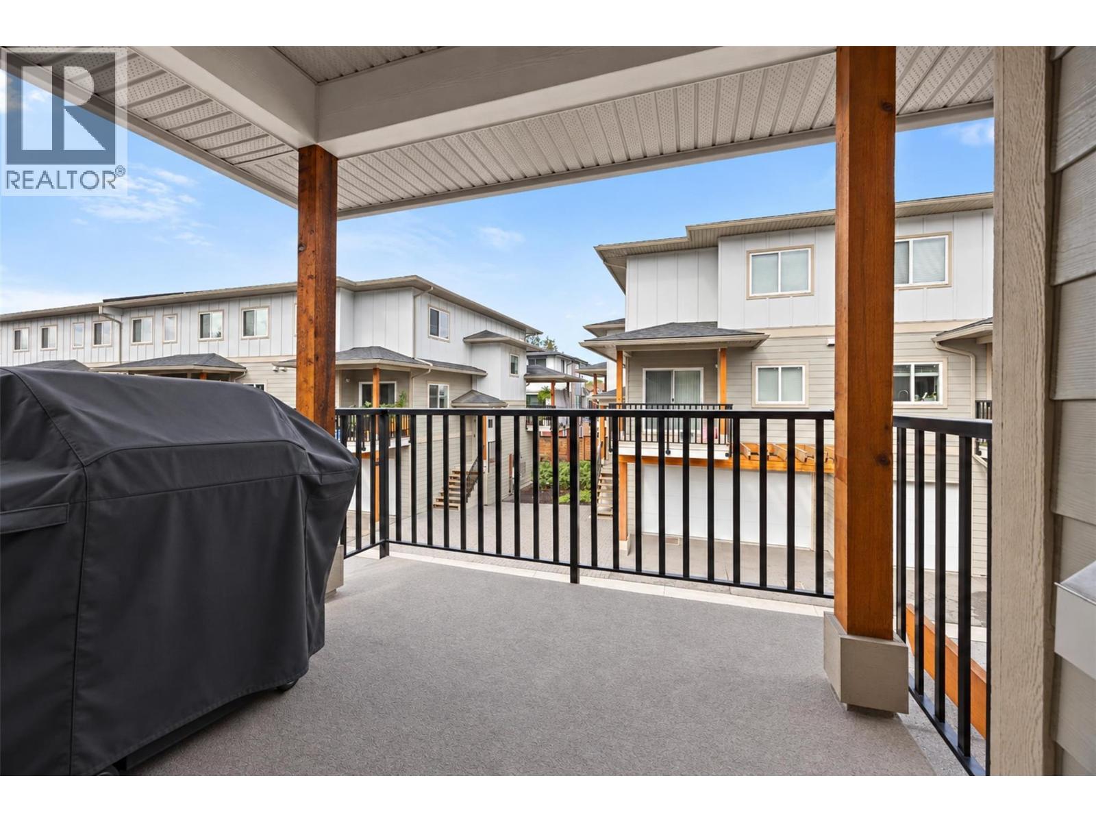 255 Taylor Road Unit# 18