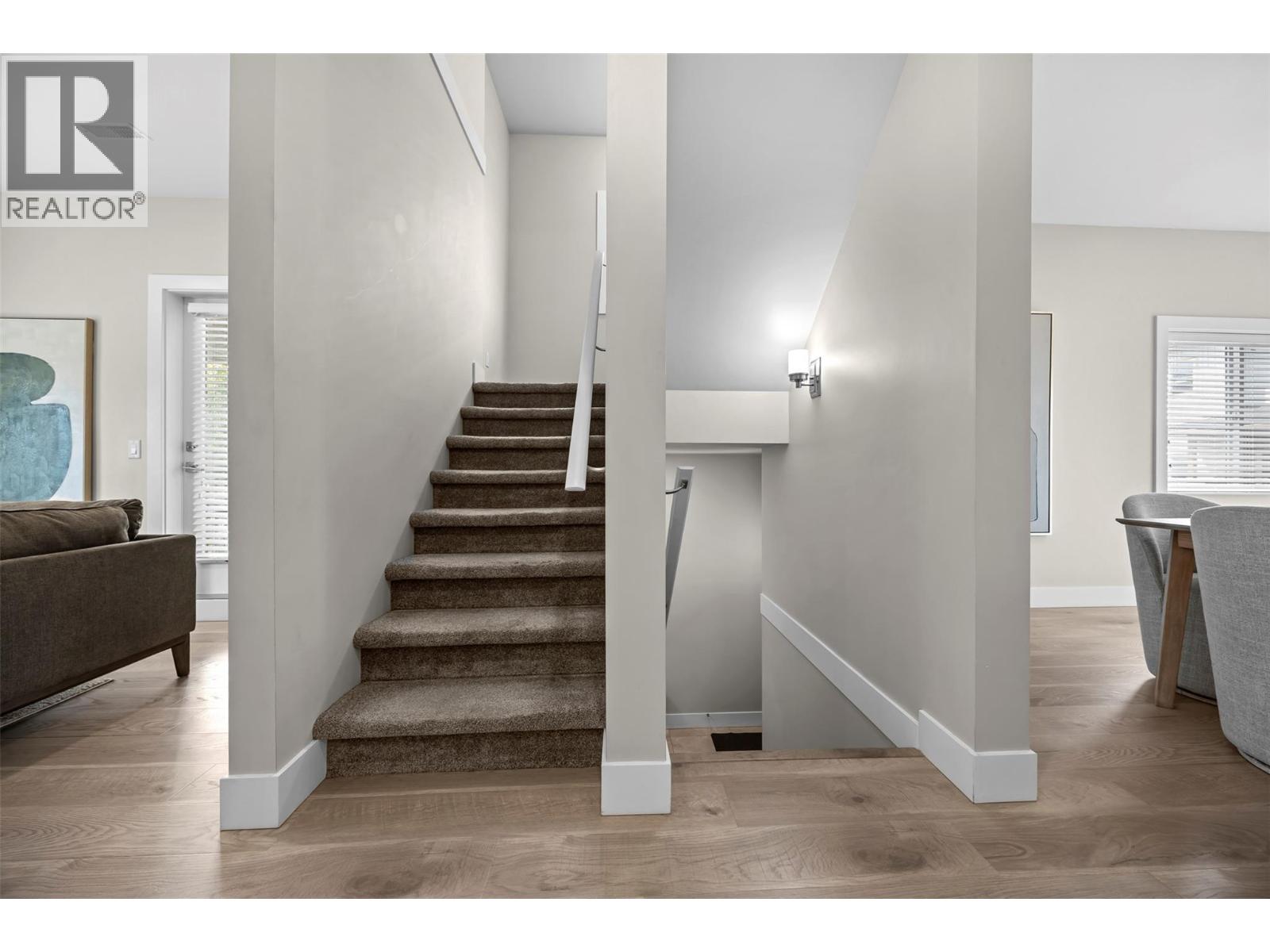 255 Taylor Road Unit# 18