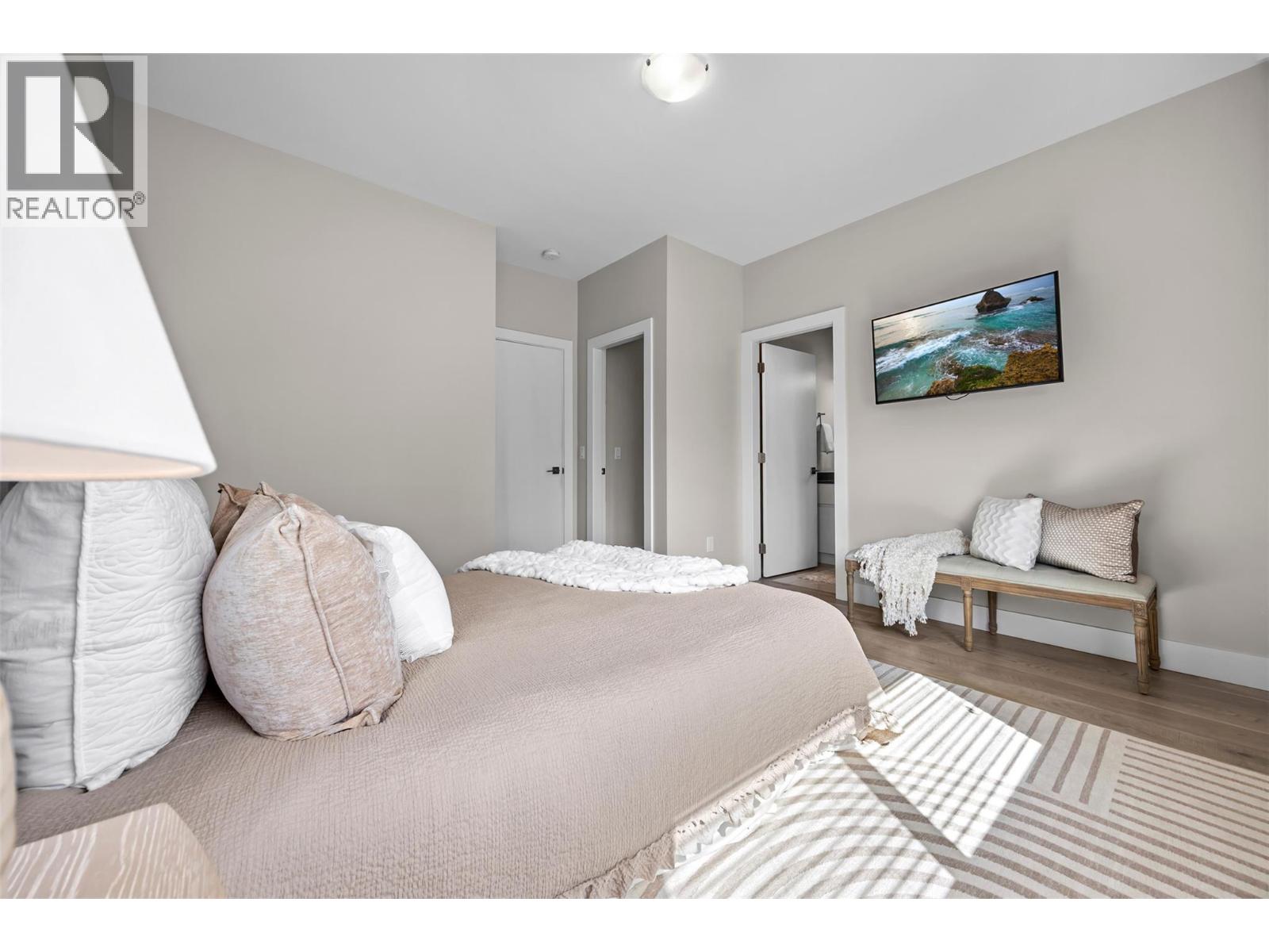 255 Taylor Road Unit# 18
