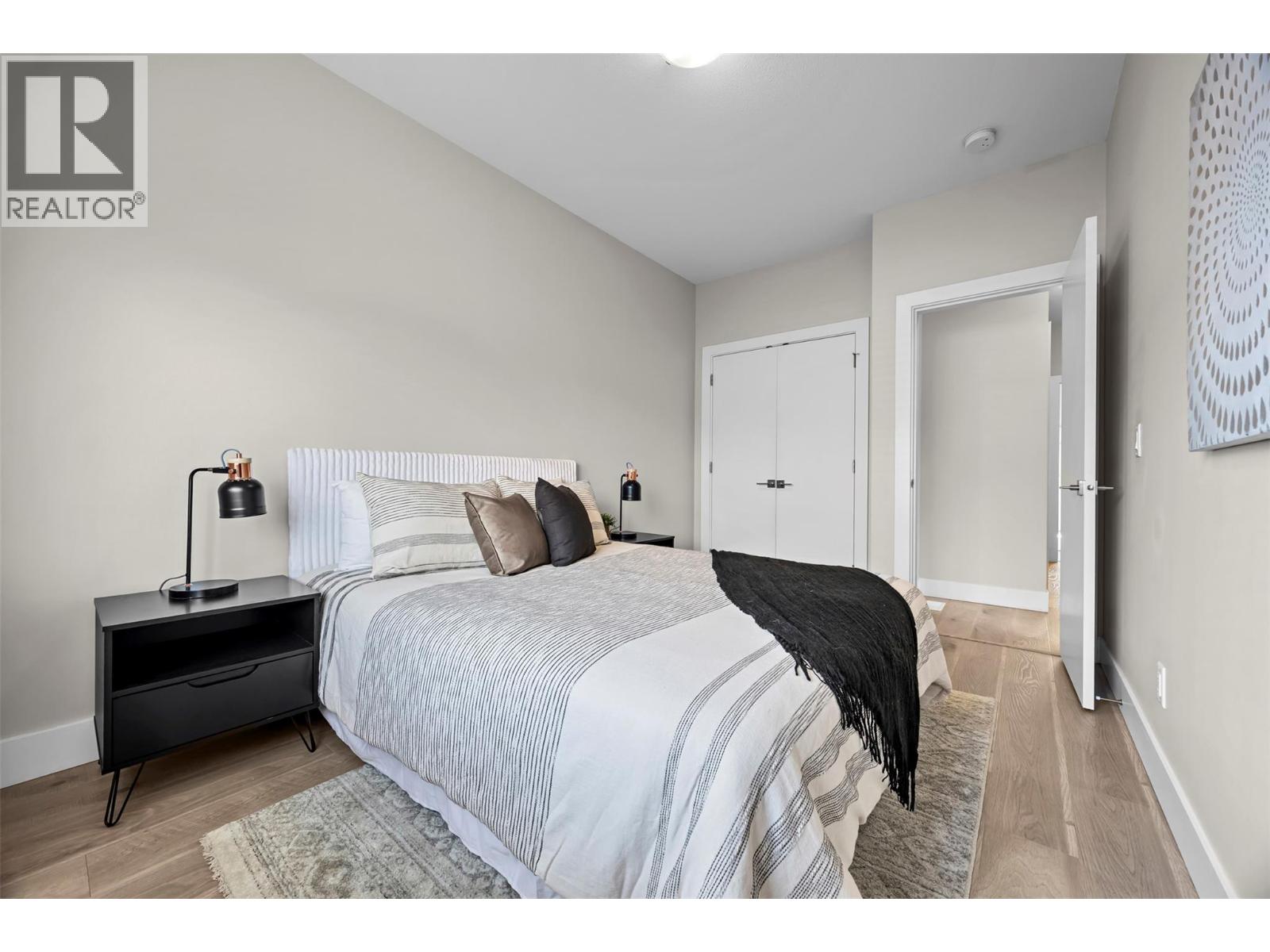 255 Taylor Road Unit# 18