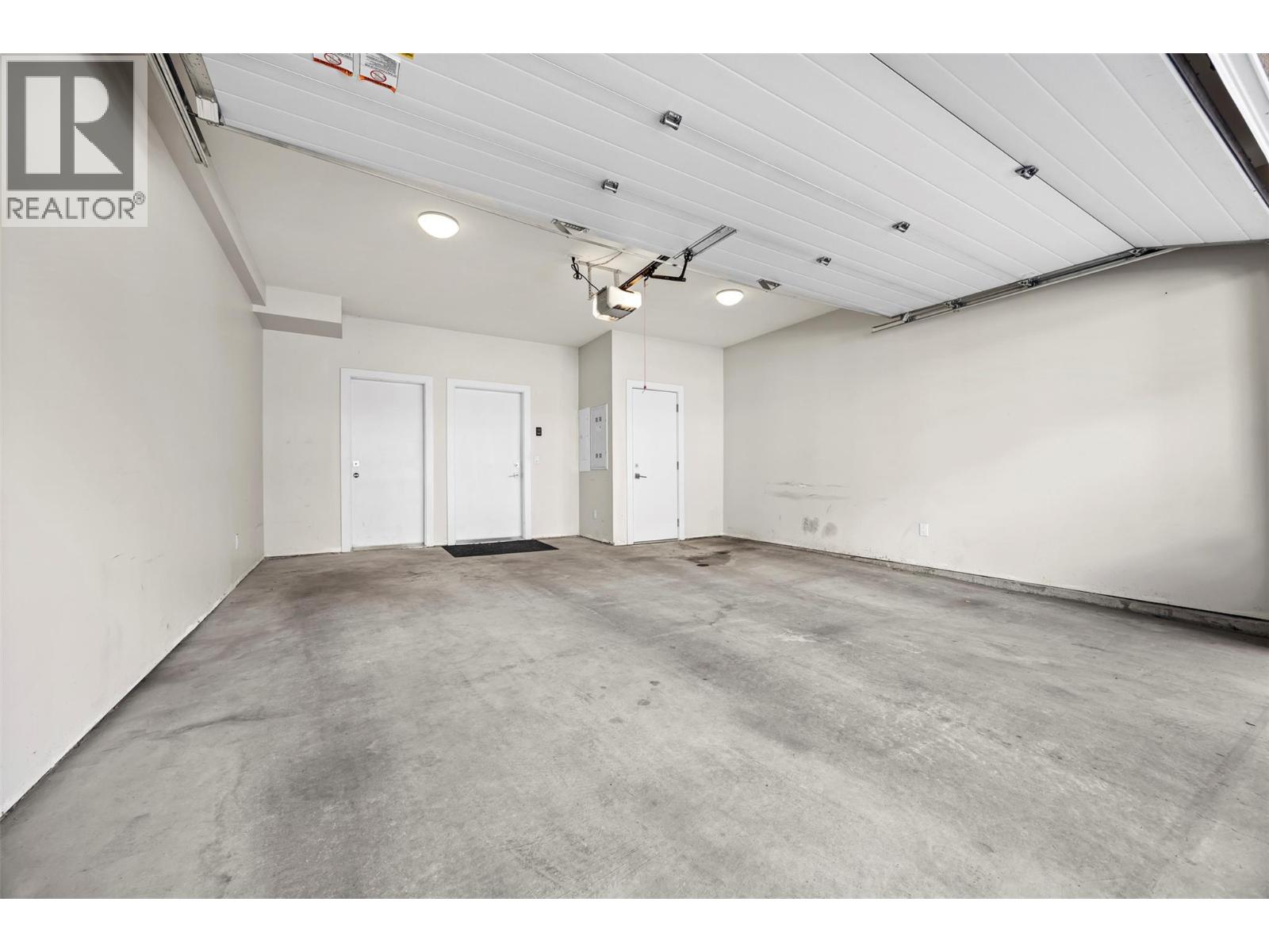 255 Taylor Road Unit# 18