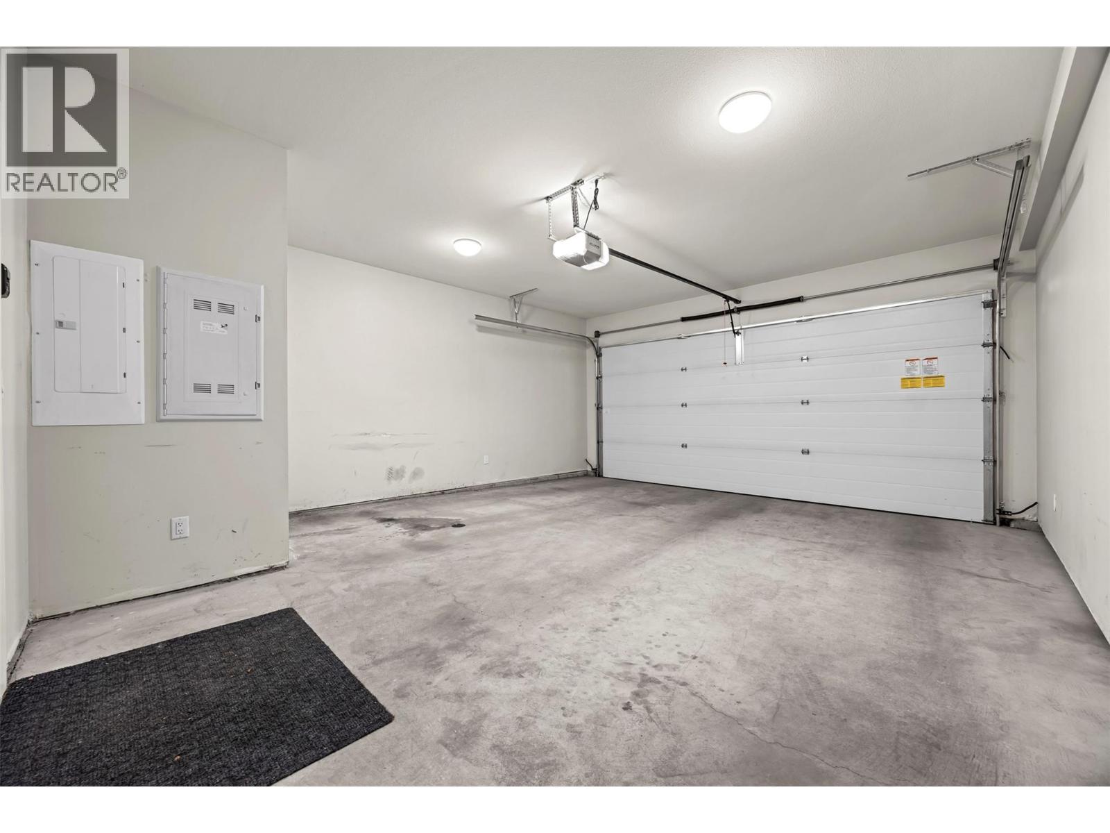 255 Taylor Road Unit# 18