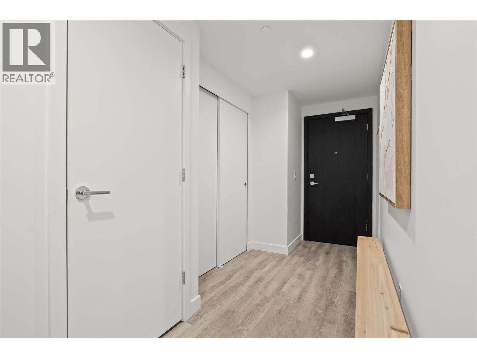 238 Leon Avenue Unit# 2007