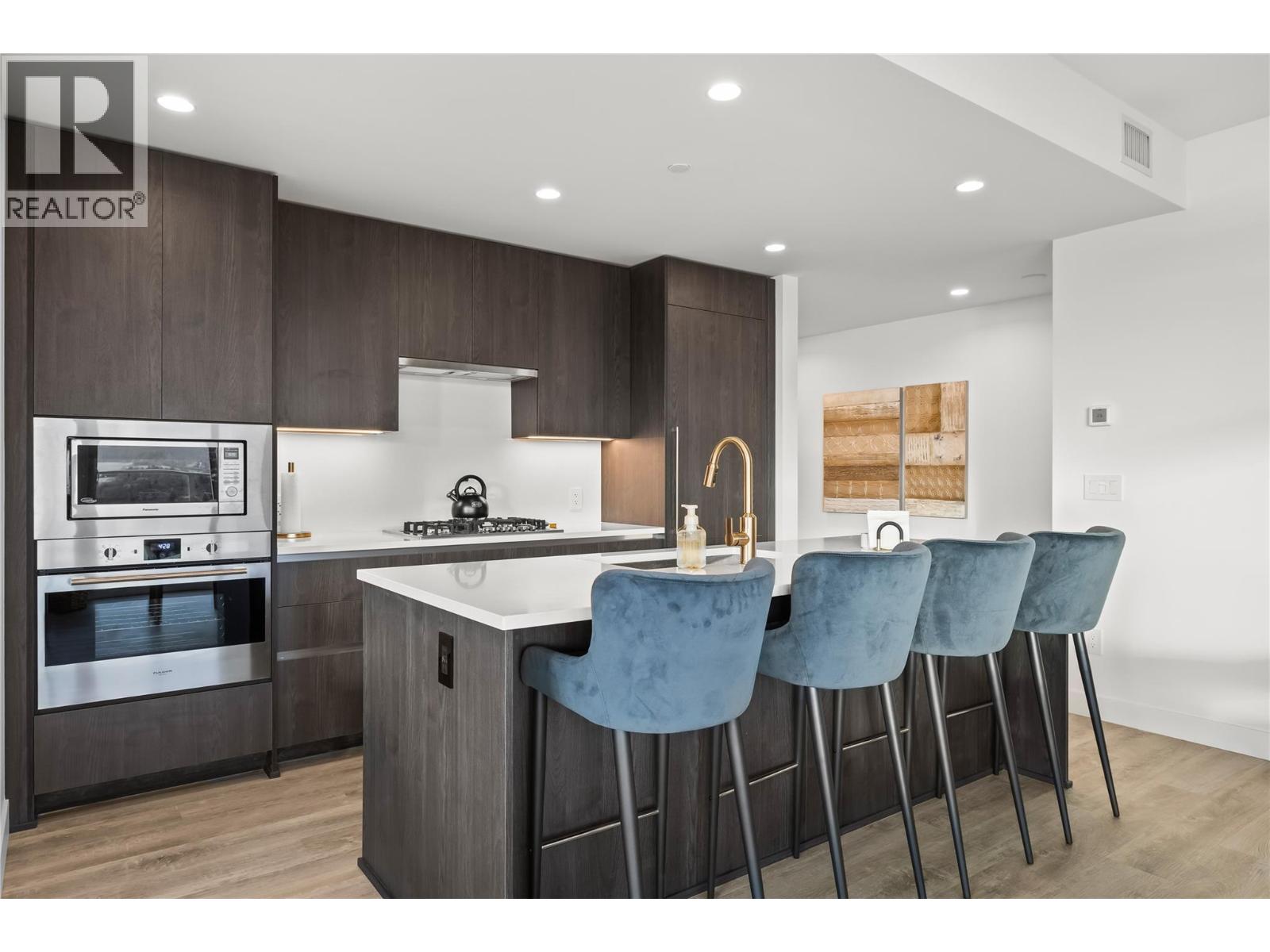 238 Leon Avenue Unit# 2007