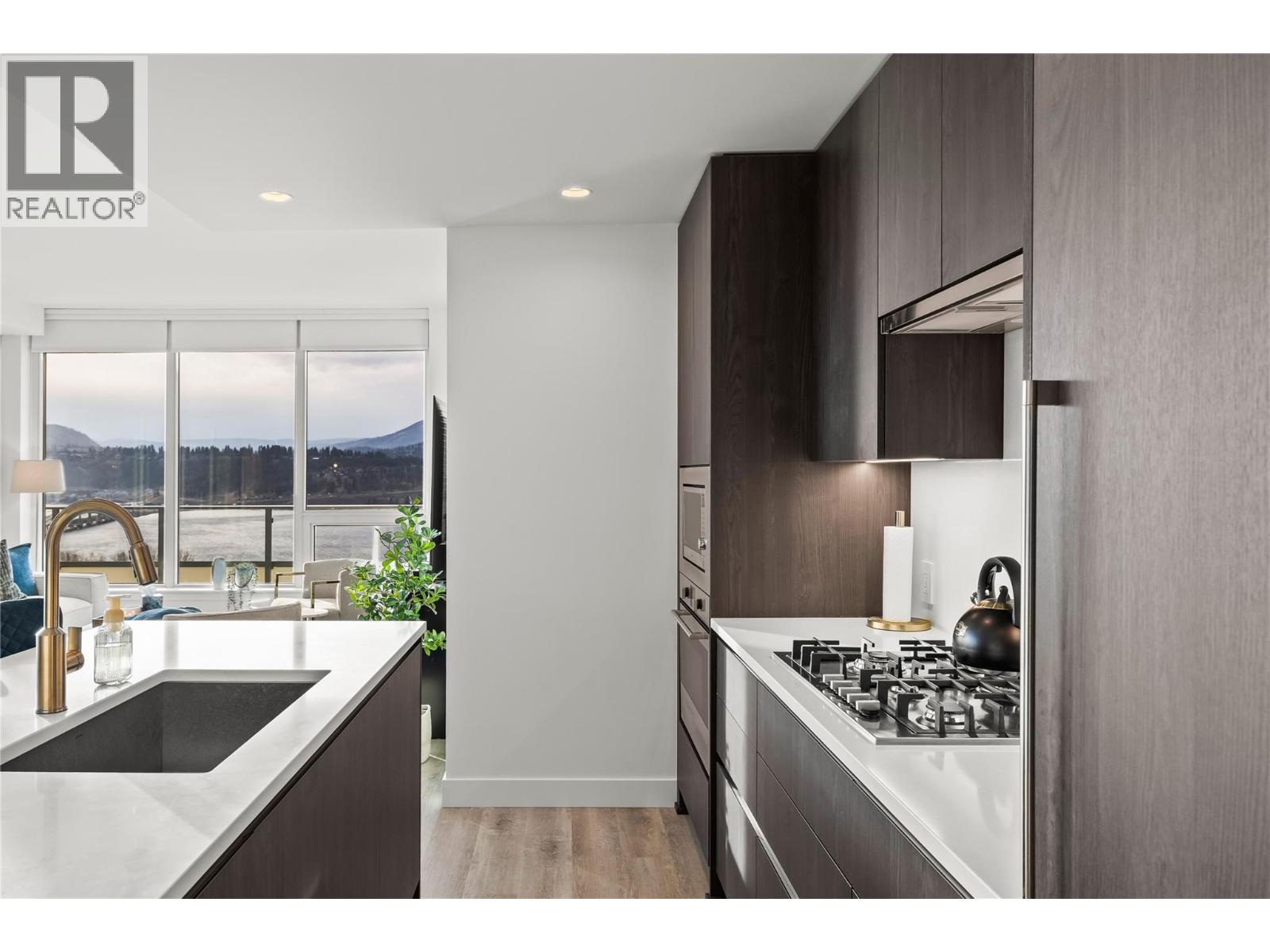 238 Leon Avenue Unit# 2007