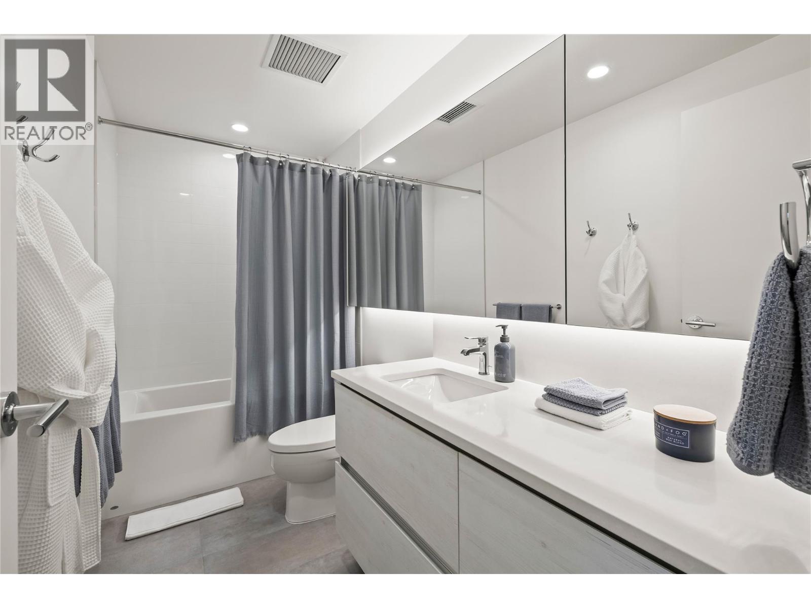238 Leon Avenue Unit# 2007
