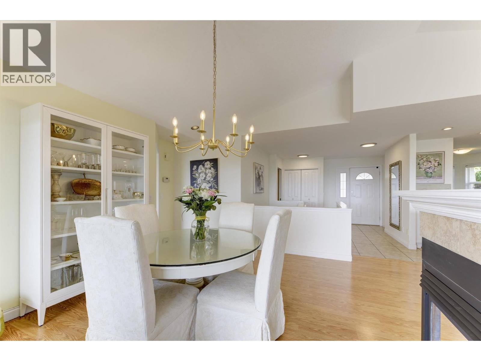 5205 Sandhills Drive
