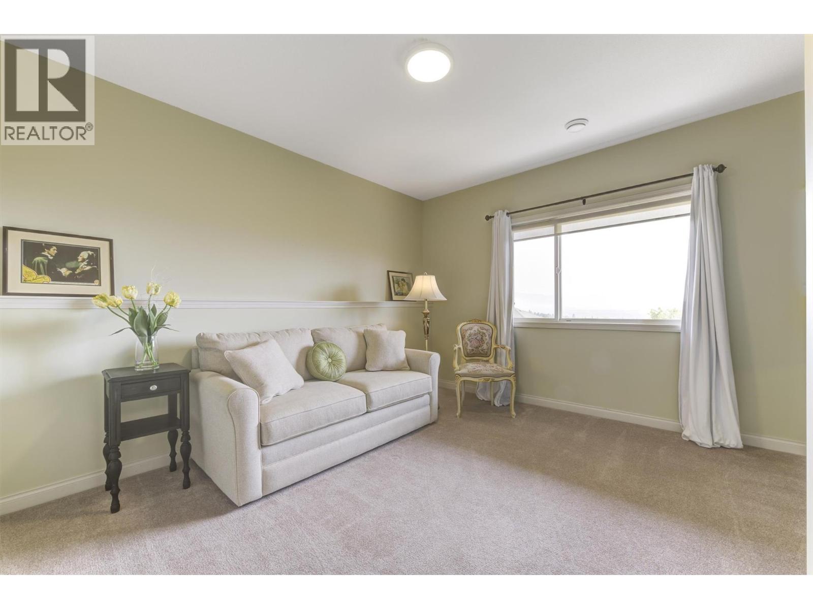 5205 Sandhills Drive