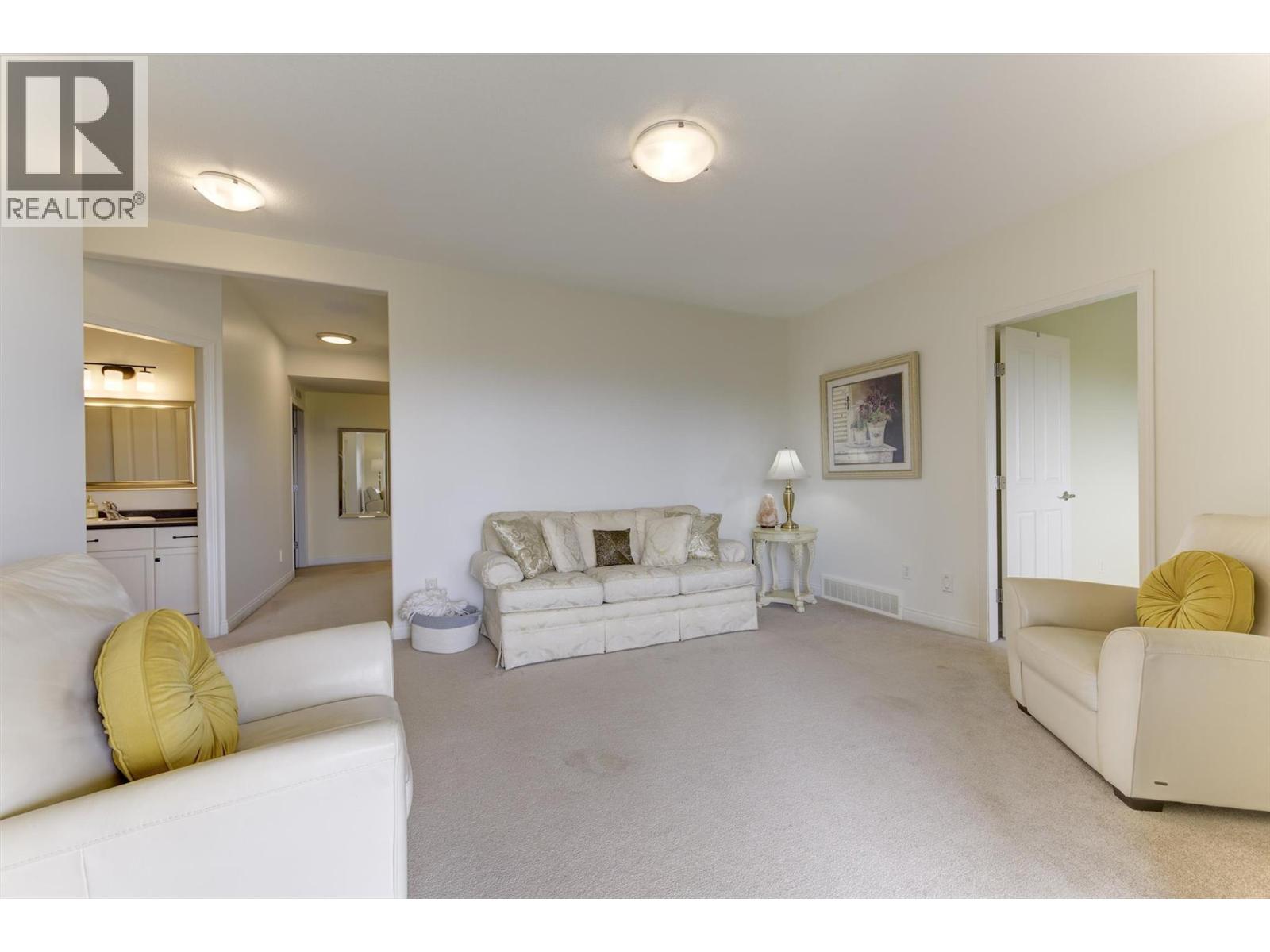 5205 Sandhills Drive