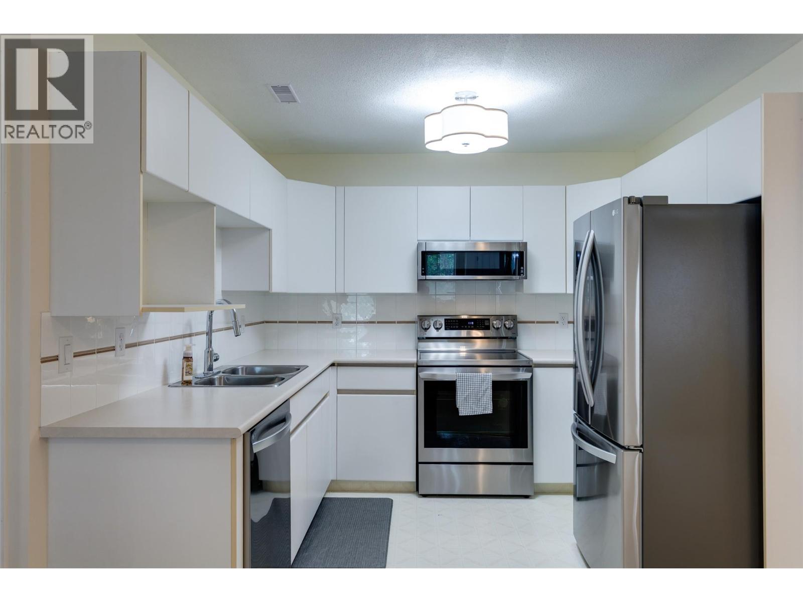 2350 Stillingfleet Road Unit# 213