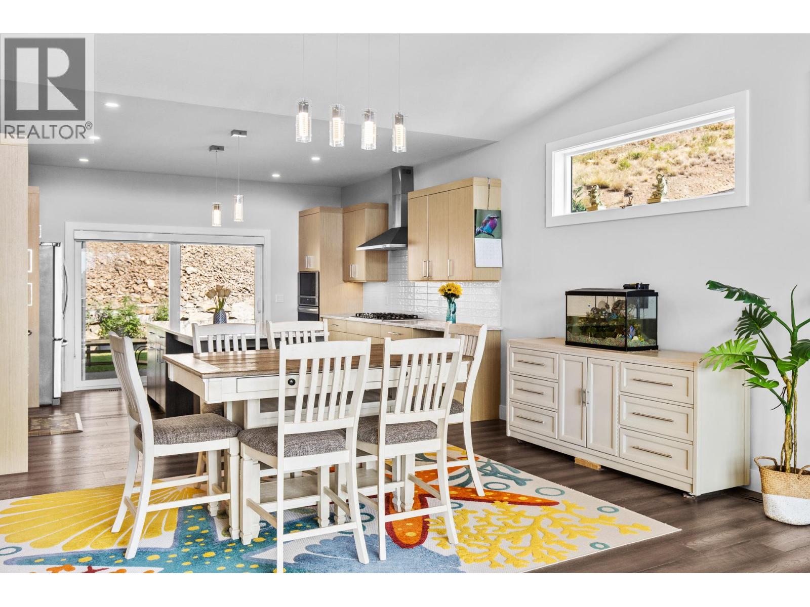 2562 Crown Crest Drive