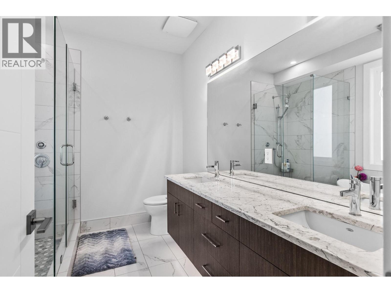 2562 Crown Crest Drive