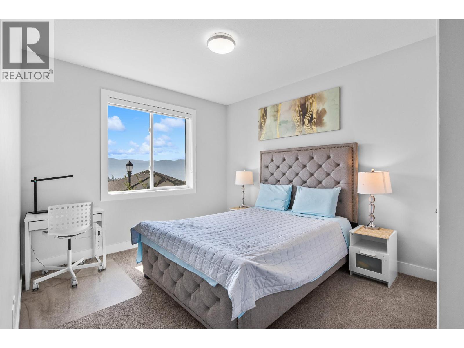 2562 Crown Crest Drive
