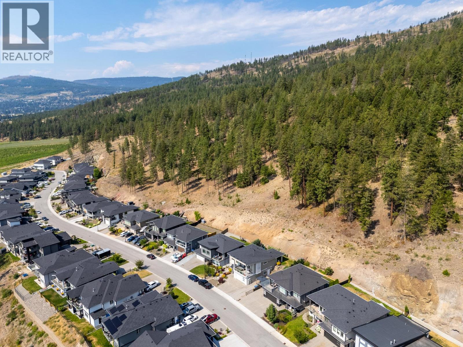 2562 Crown Crest Drive