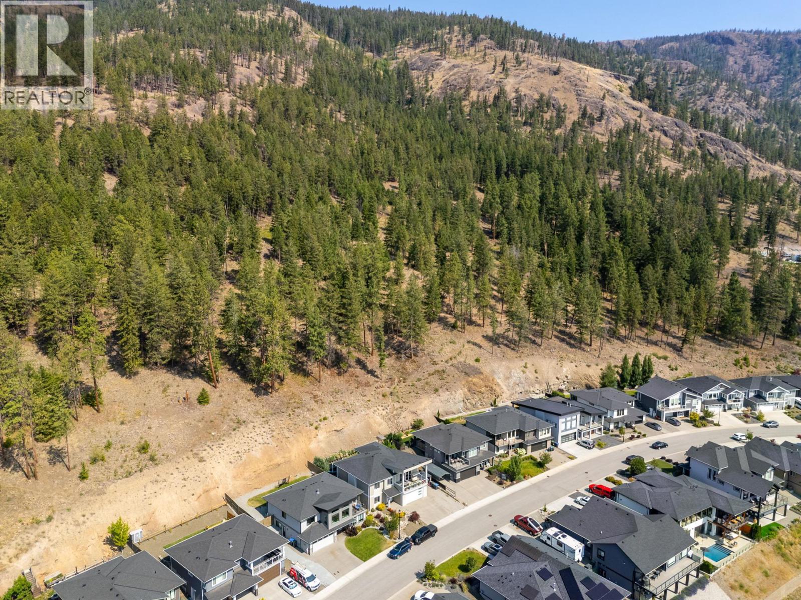 2562 Crown Crest Drive