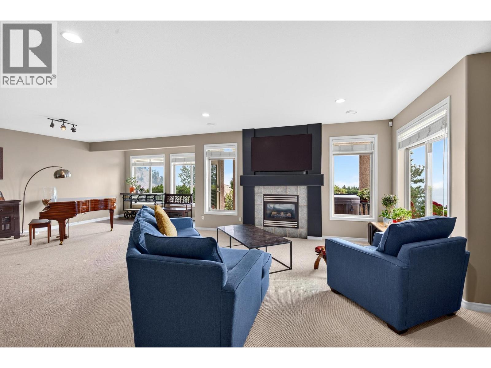 2213 Waddington Court Unit# 3