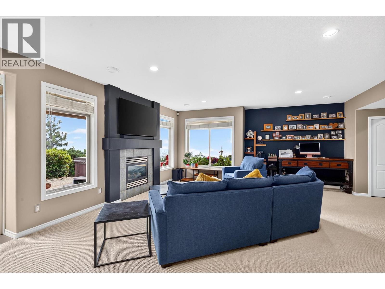 2213 Waddington Court Unit# 3