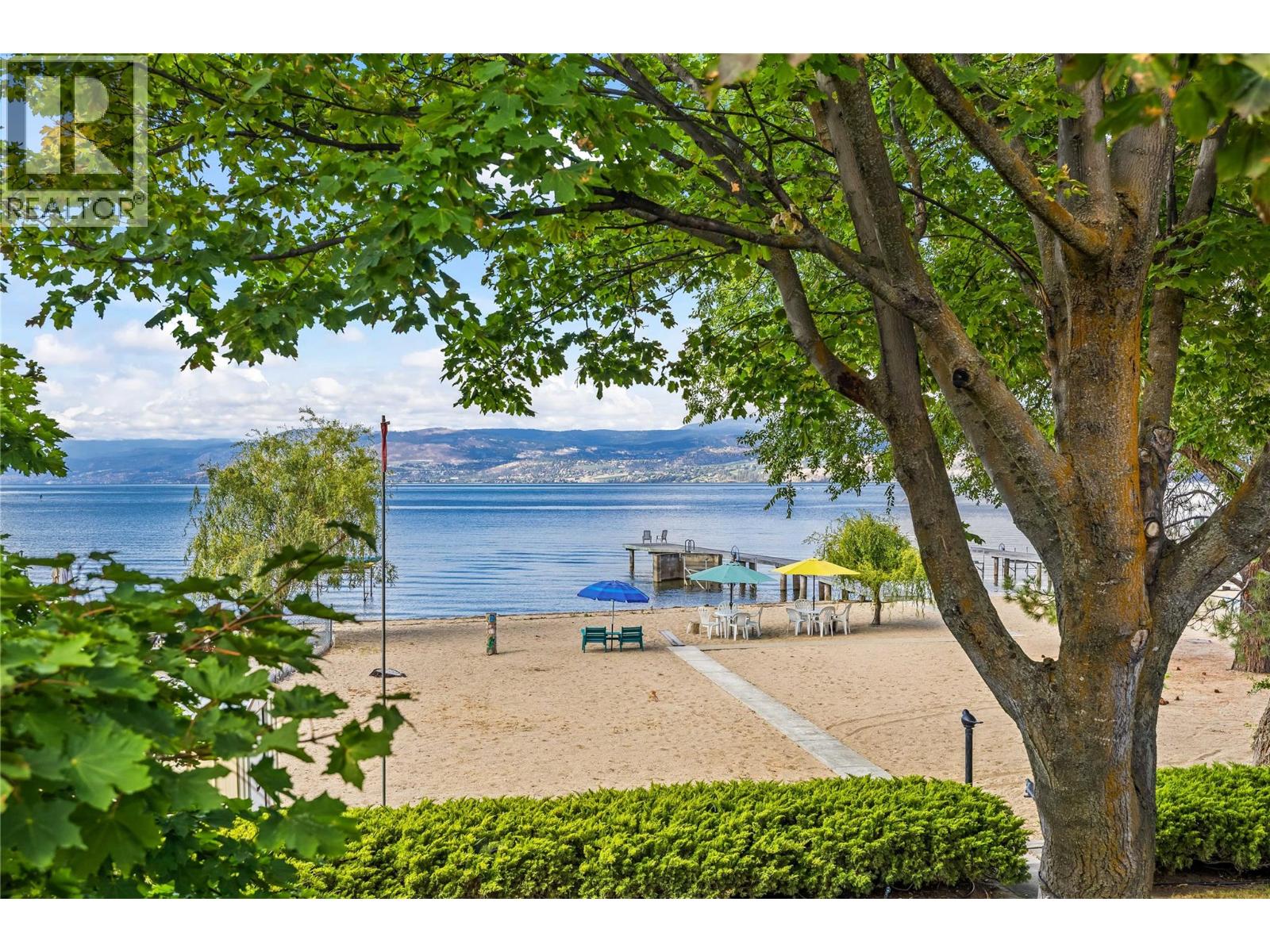 4088 Lakeshore Road