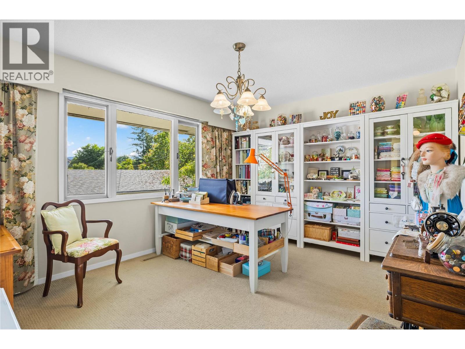 4088 Lakeshore Road