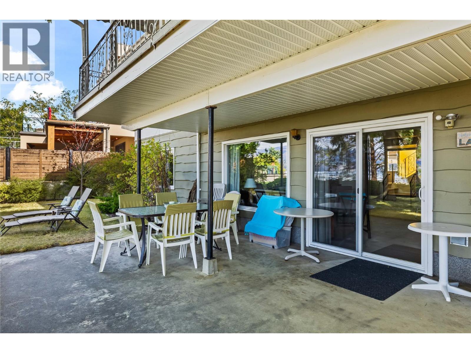 4088 Lakeshore Road