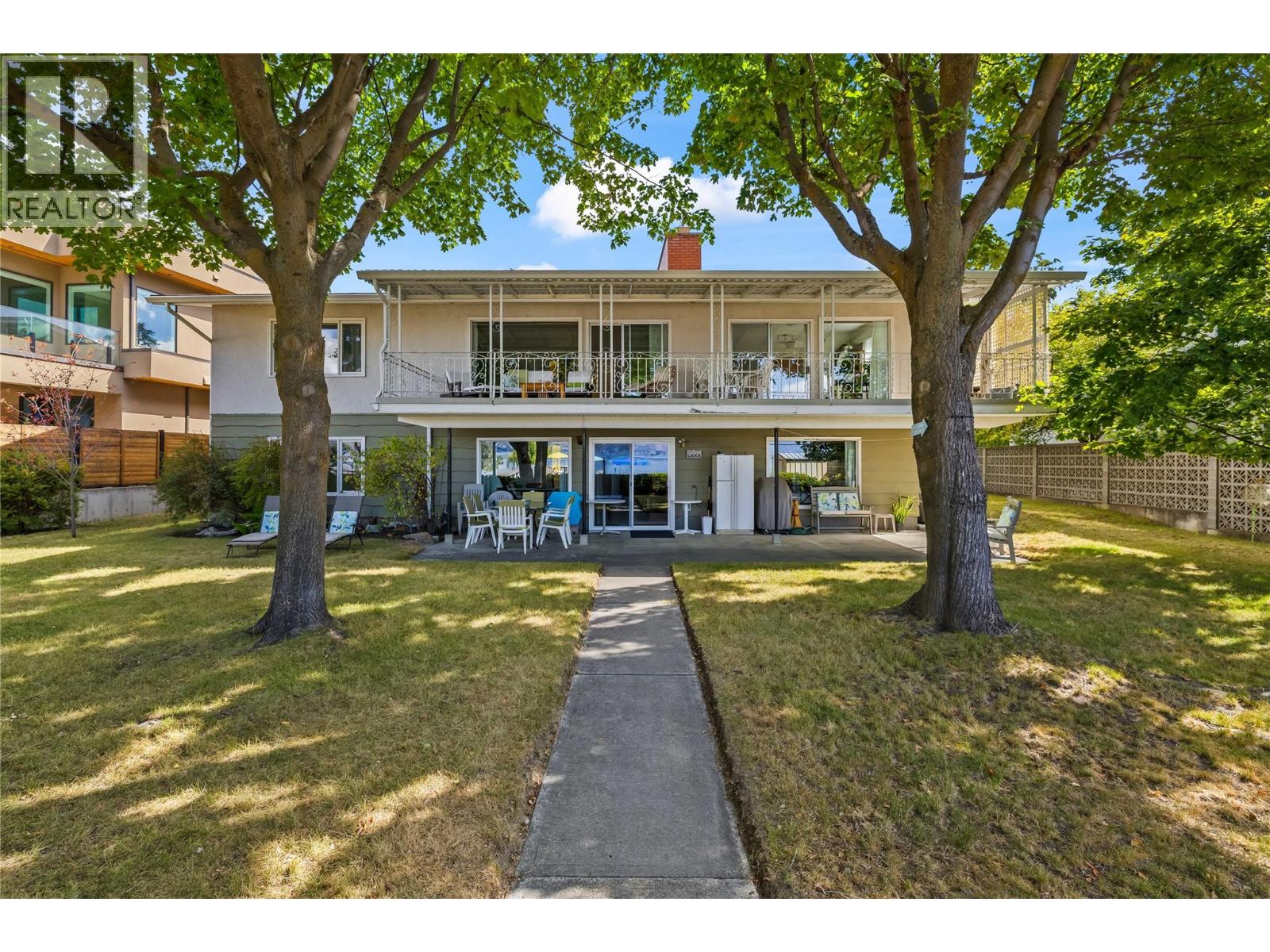 4088 Lakeshore Road