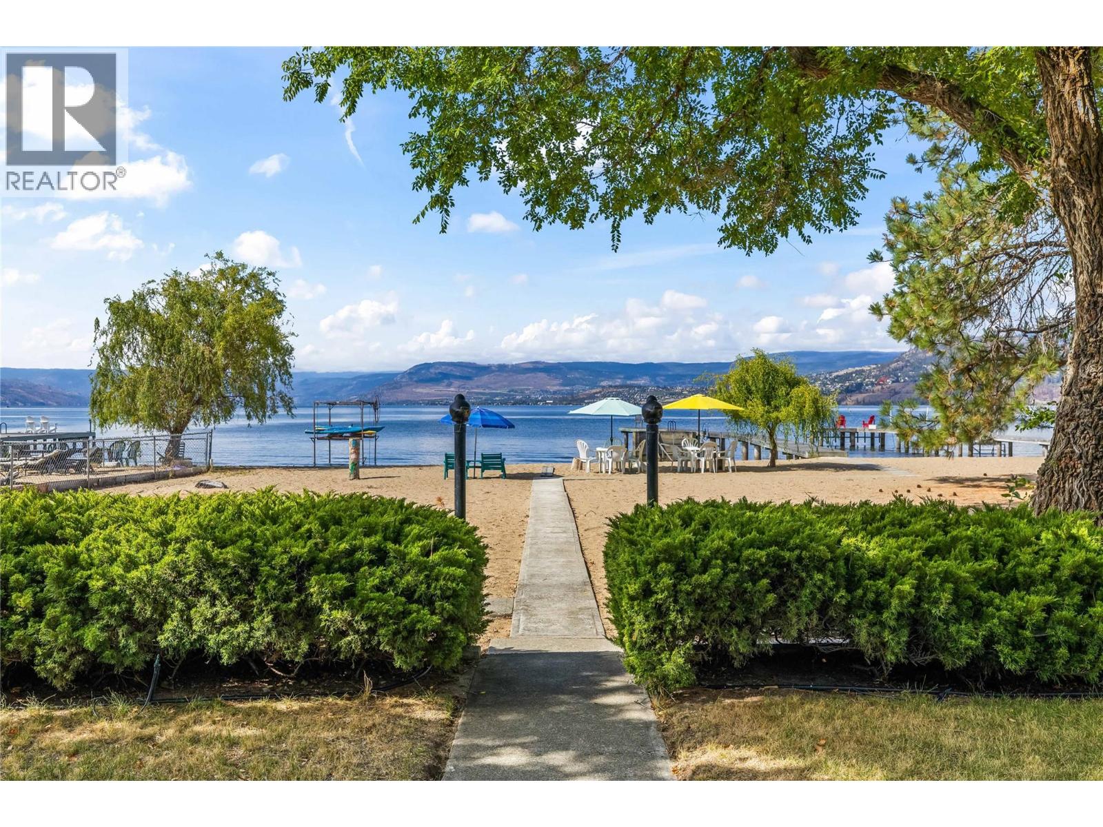 4088 Lakeshore Road