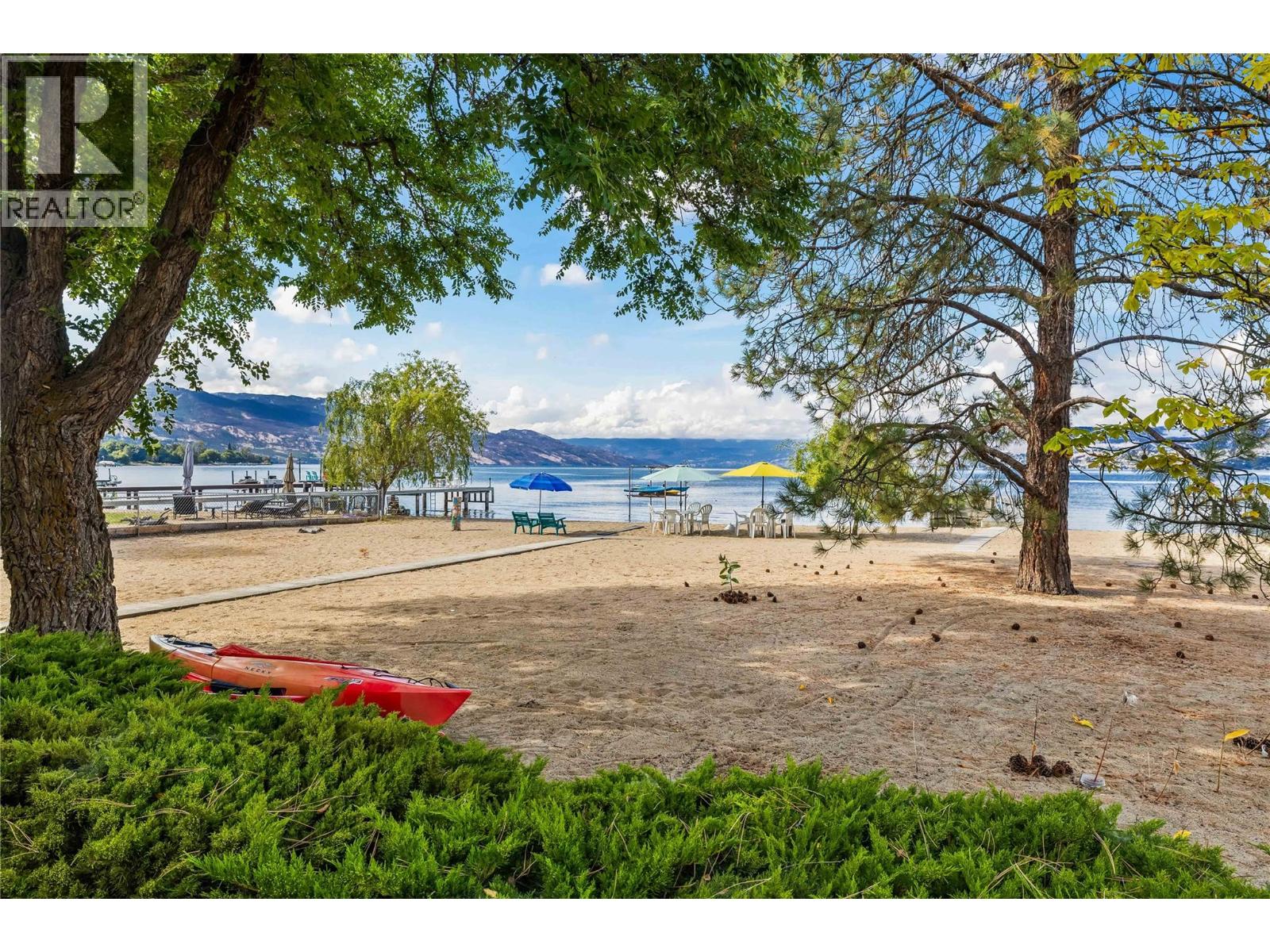 4088 Lakeshore Road