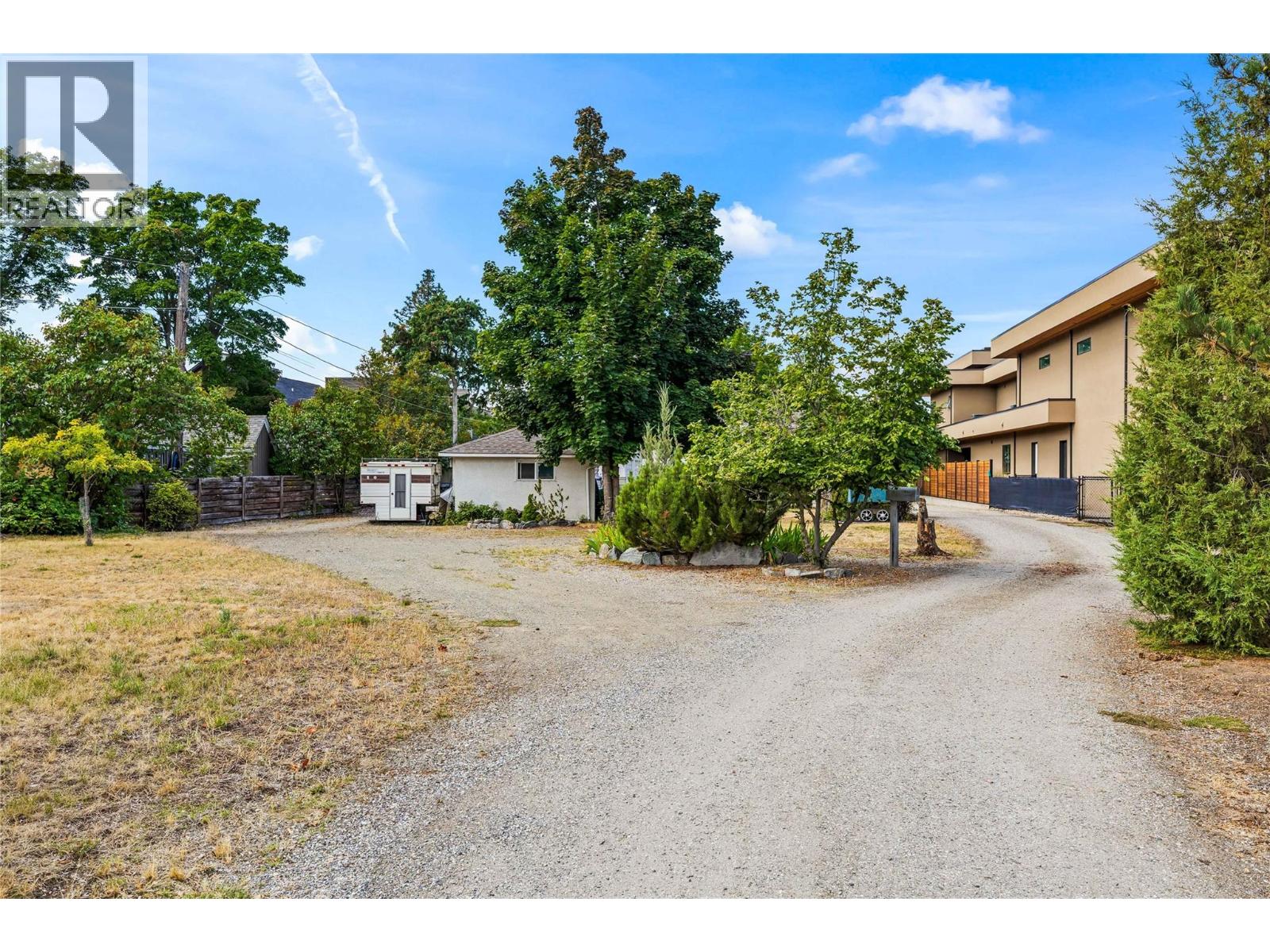 4088 Lakeshore Road