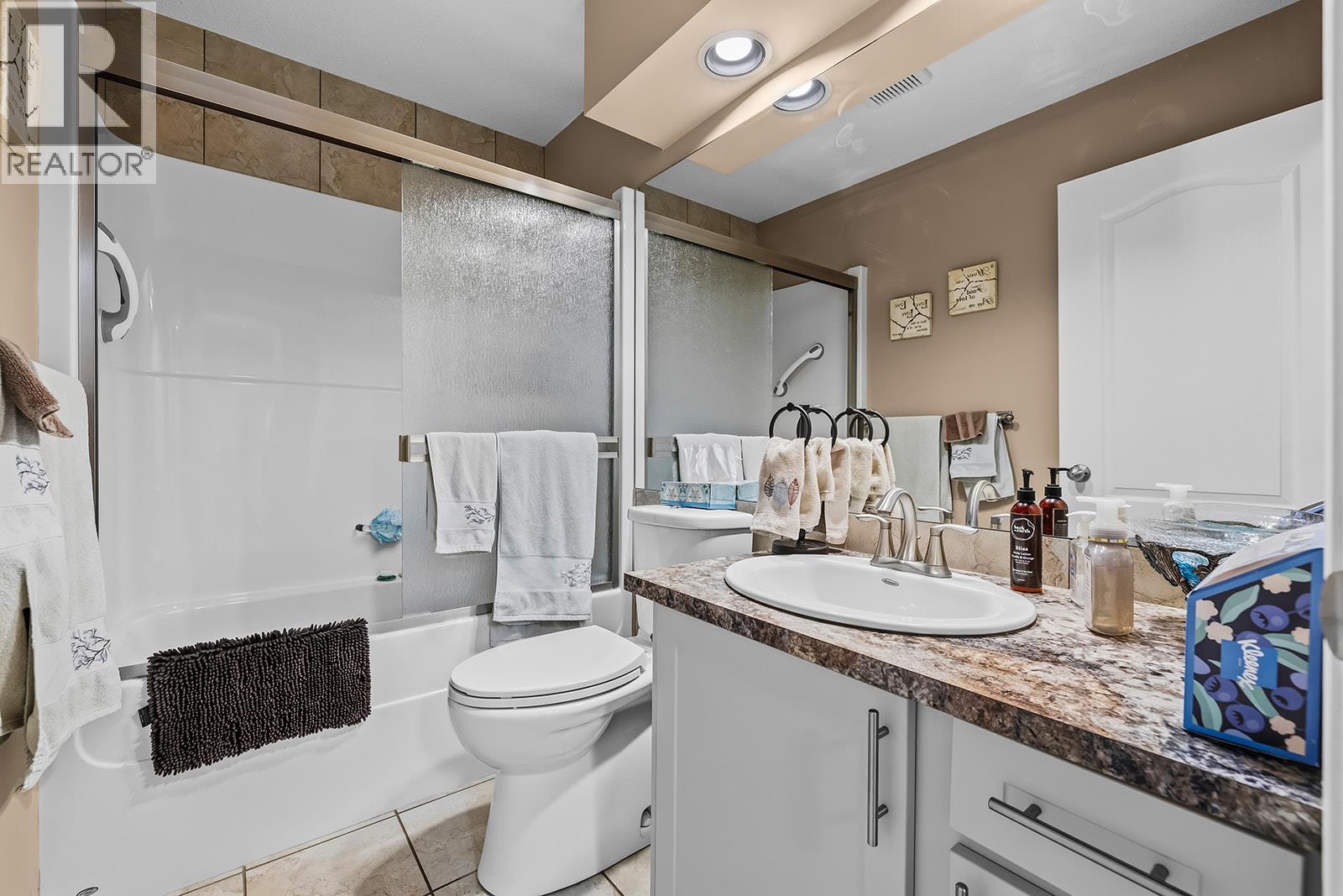 1201 Cameron Avenue Unit# 17
