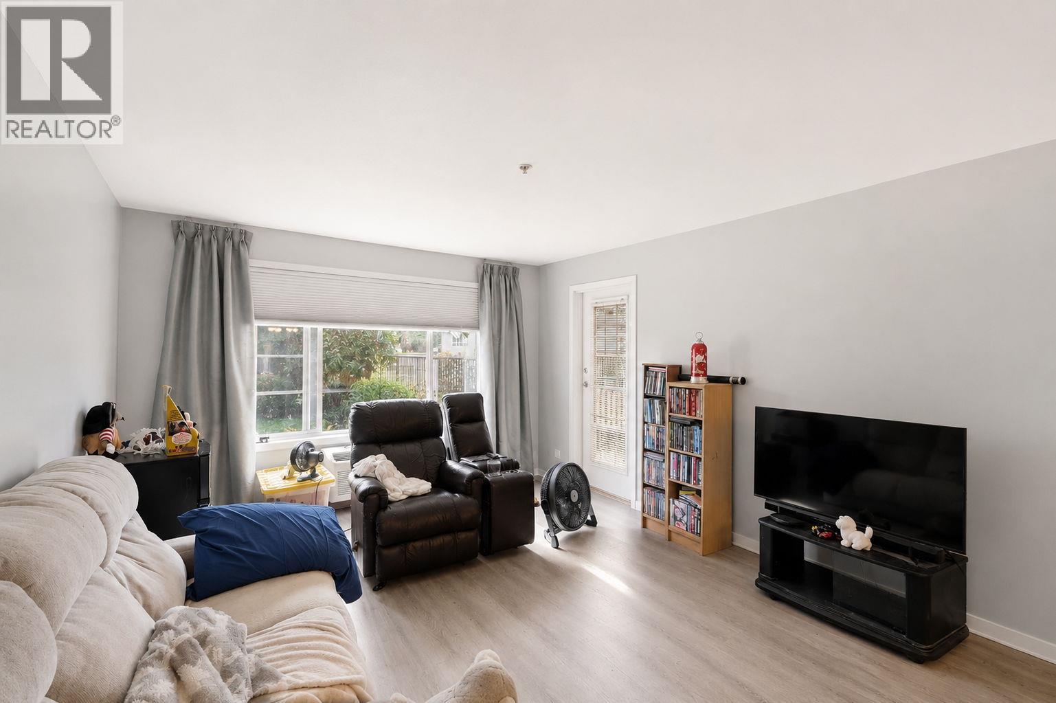 265 Froelich Road Unit# 105