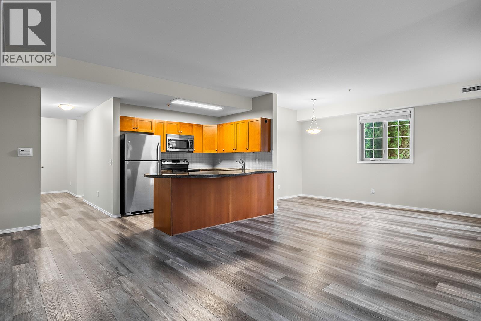 1873 Country Club Drive Unit# 2221