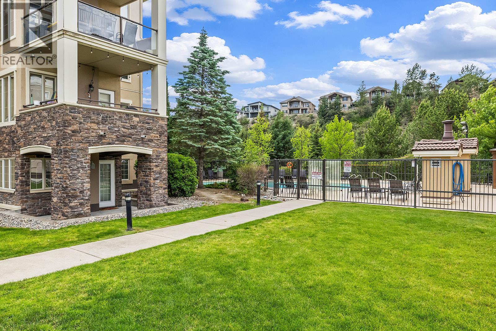 1873 Country Club Drive Unit# 2221