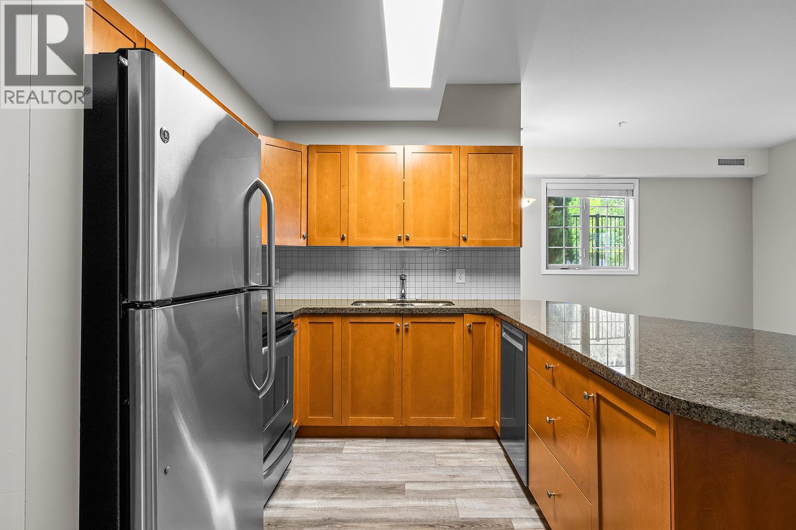 1873 Country Club Drive Unit# 2221